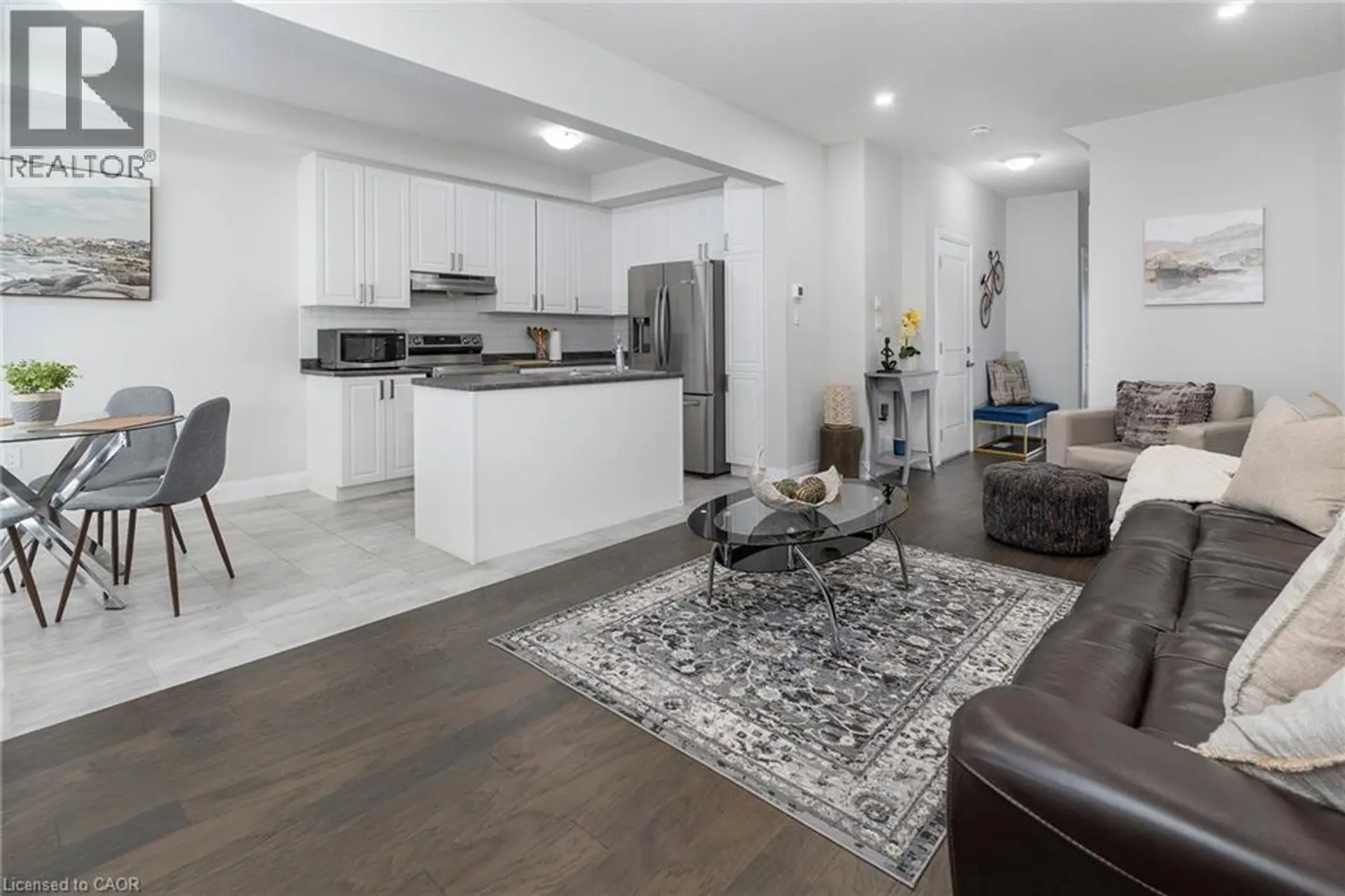 #42 520 GREY STREET - Image 6