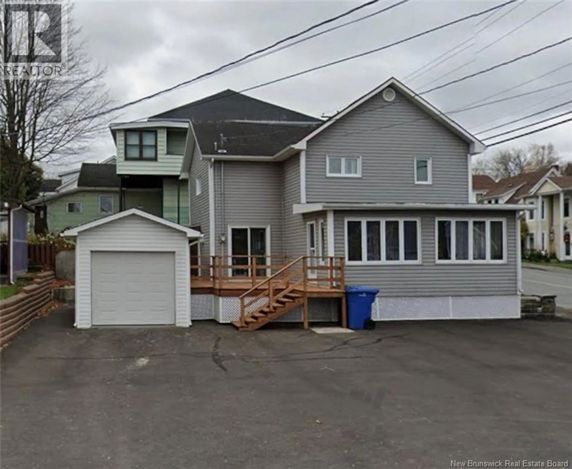 49 St-Jean Street - Image 1