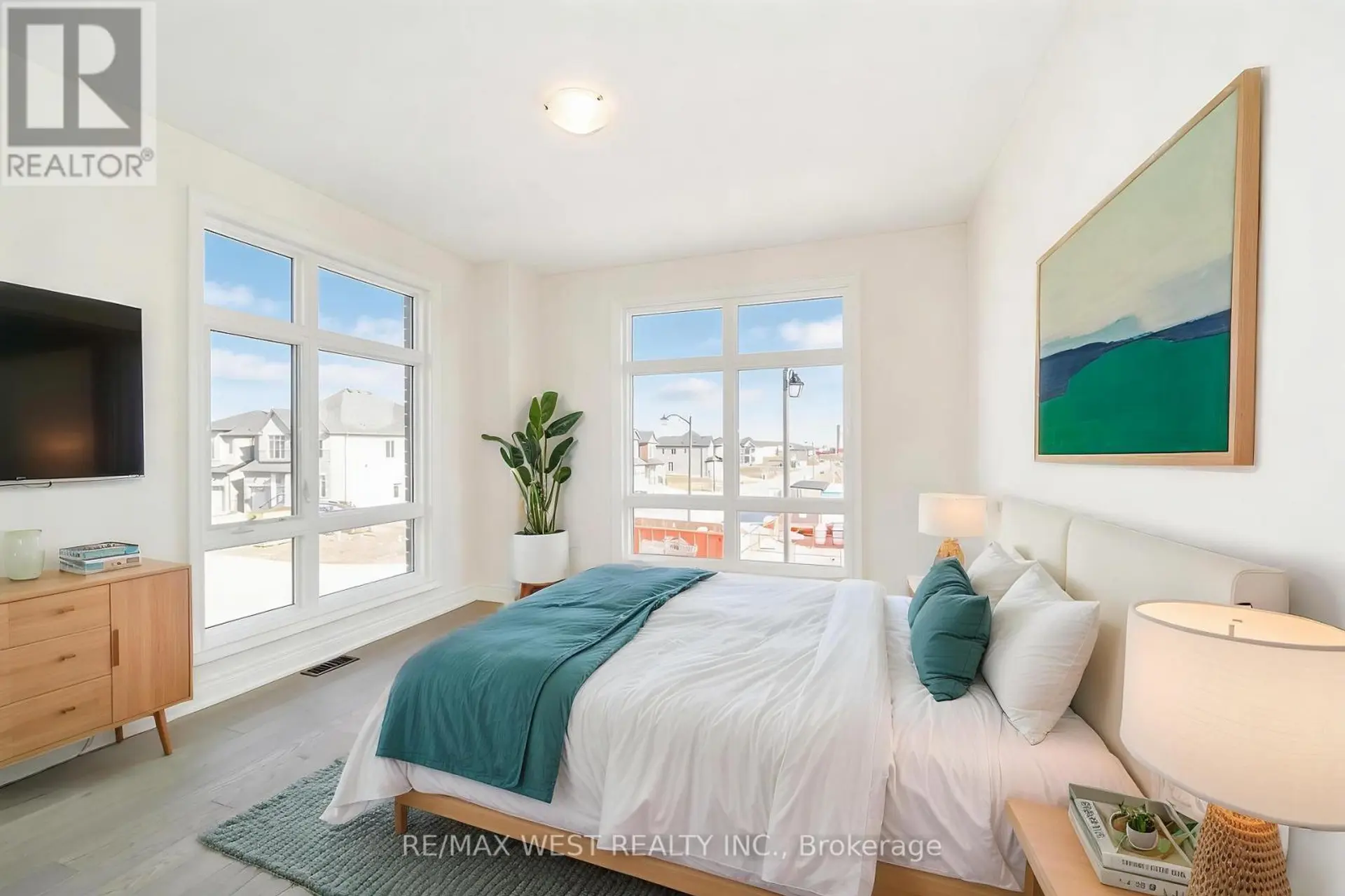 8 TARBOX AVENUE - Image 10