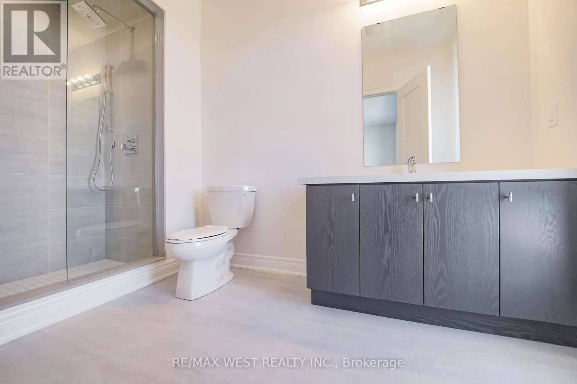 8 TARBOX AVENUE - Image 13