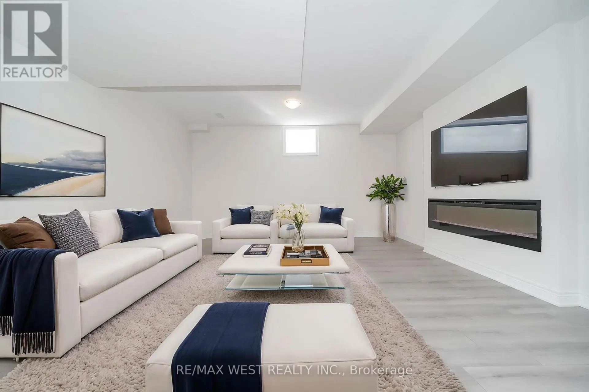 8 TARBOX AVENUE - Image 16
