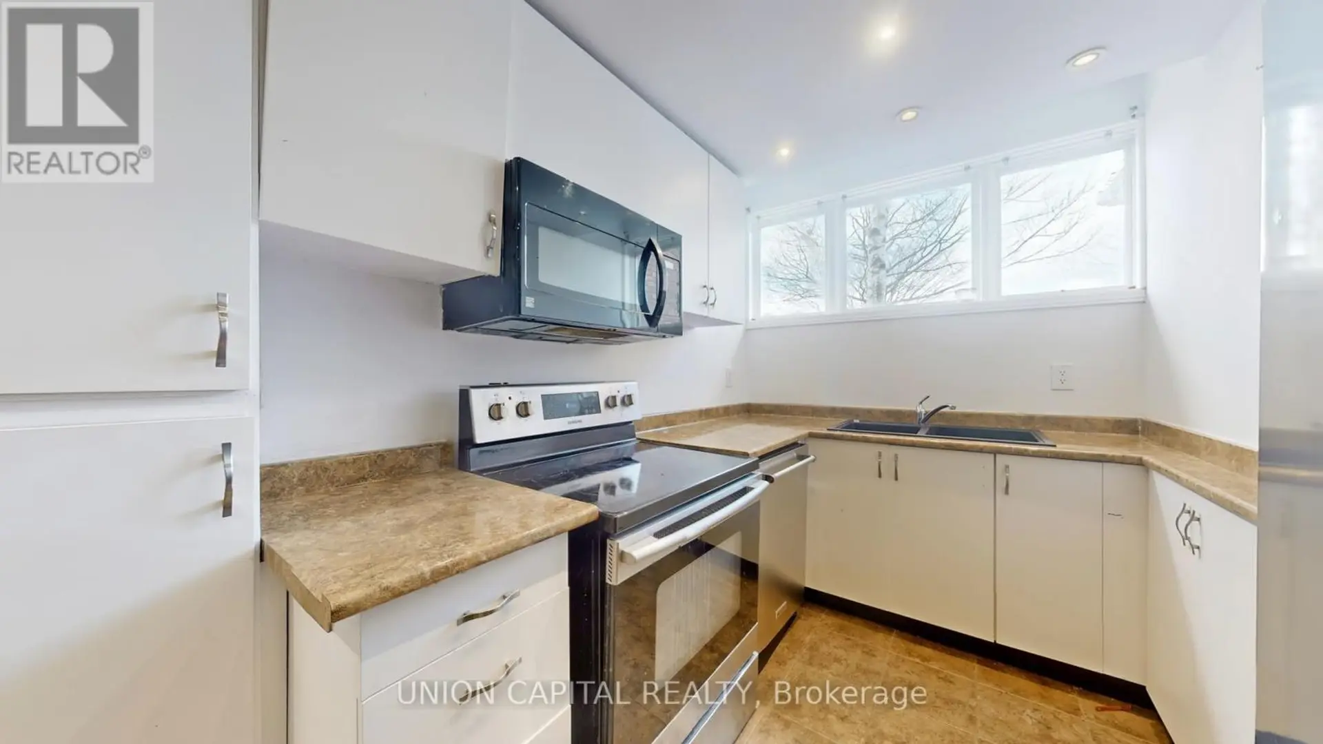 9 FENWICK AVENUE - Image 4