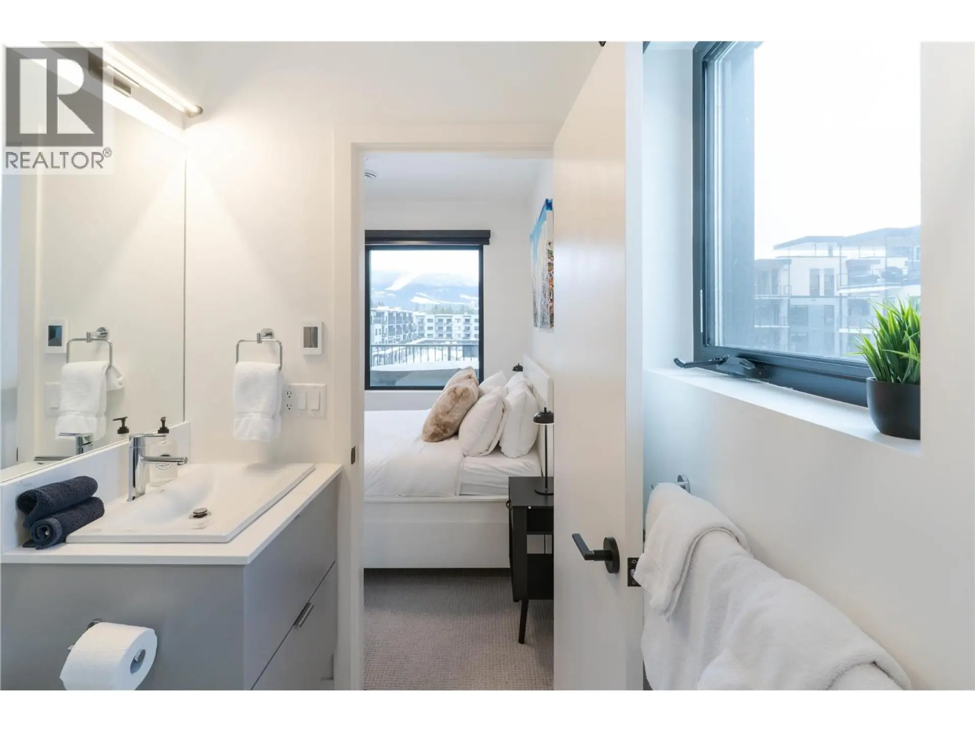 Property at #1401 1701 COURSIER AVENUE, Revelstoke, BC