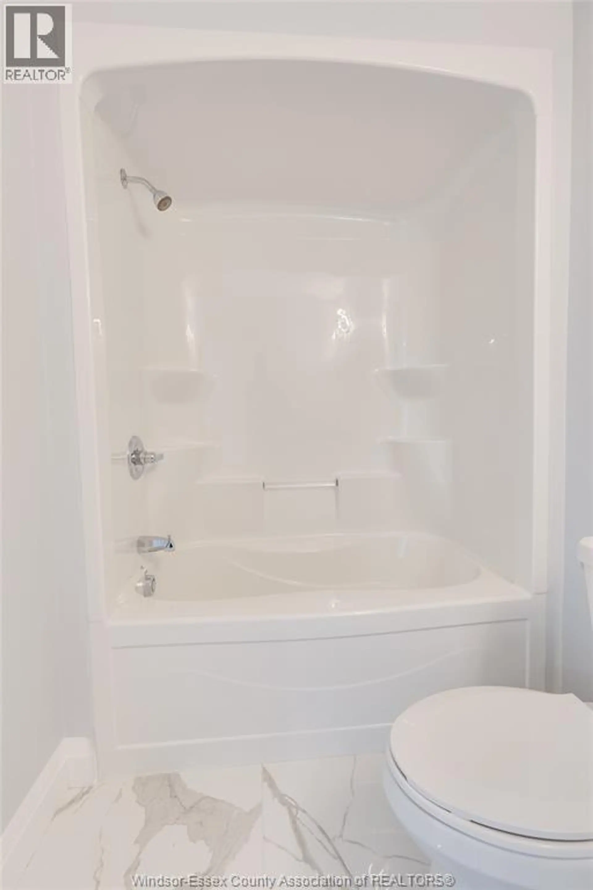 130 ANGELO AVENUE - Image 10