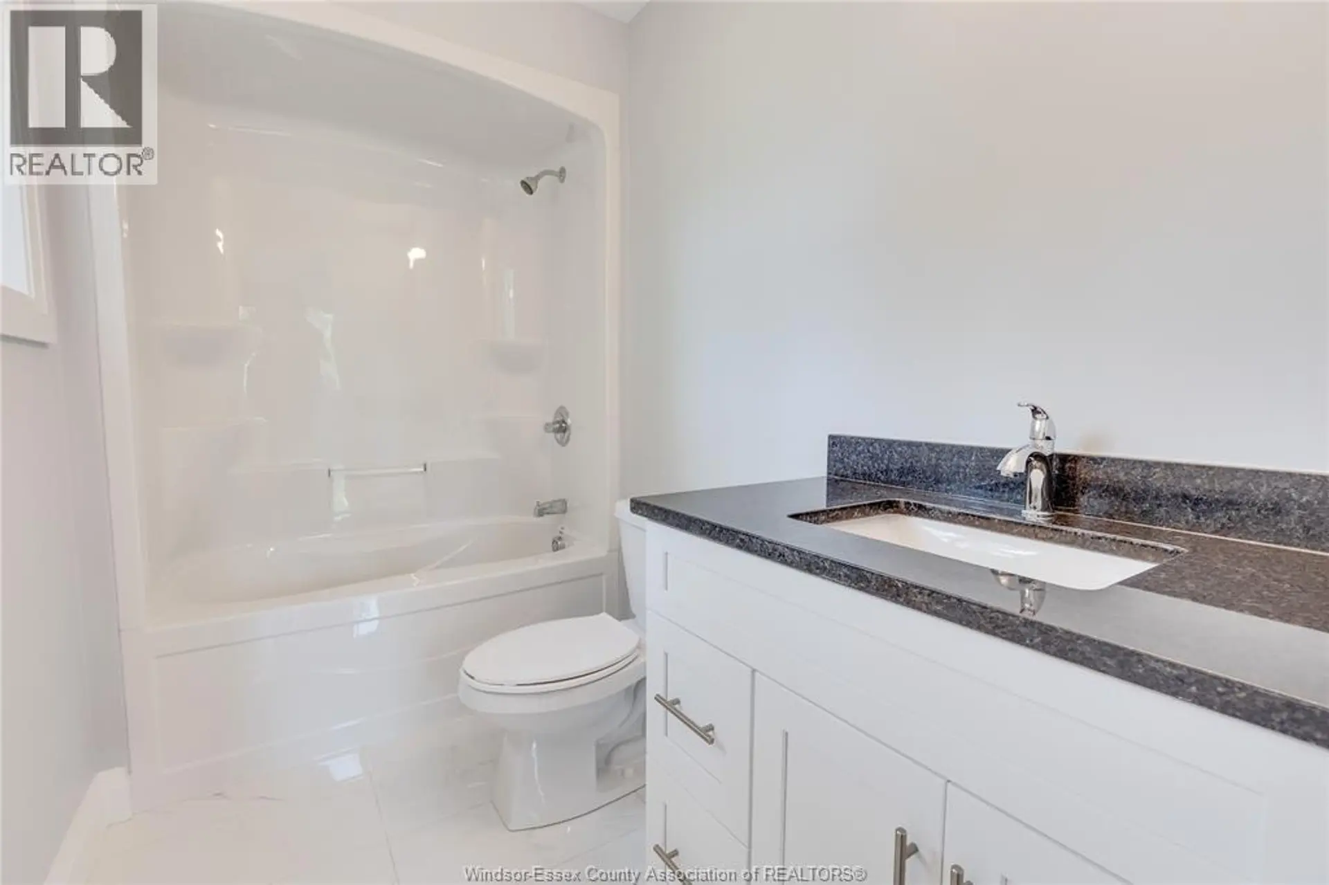 130 ANGELO AVENUE - Image 12