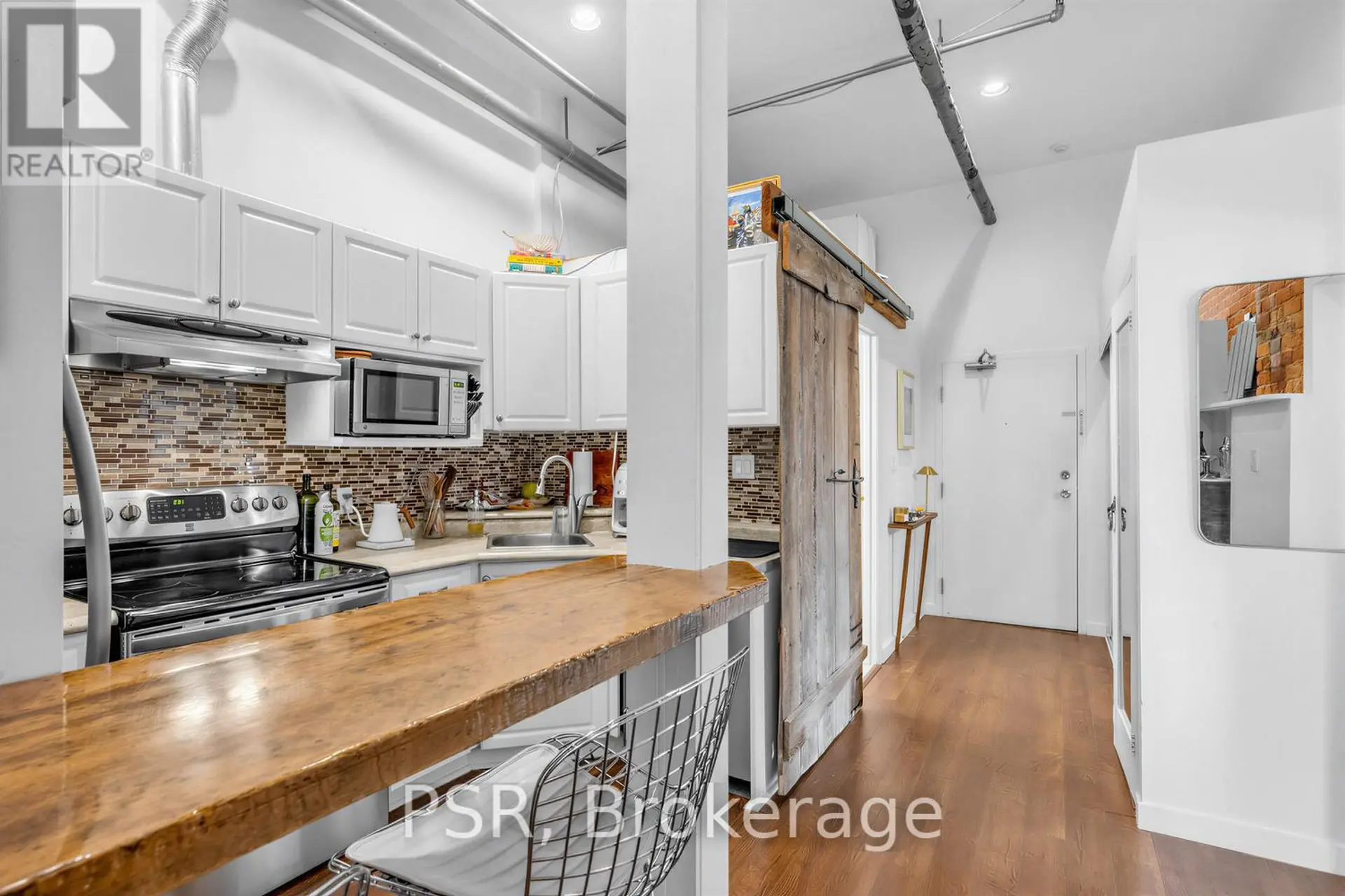 #4 121 PRESCOTT AVENUE - Image 8