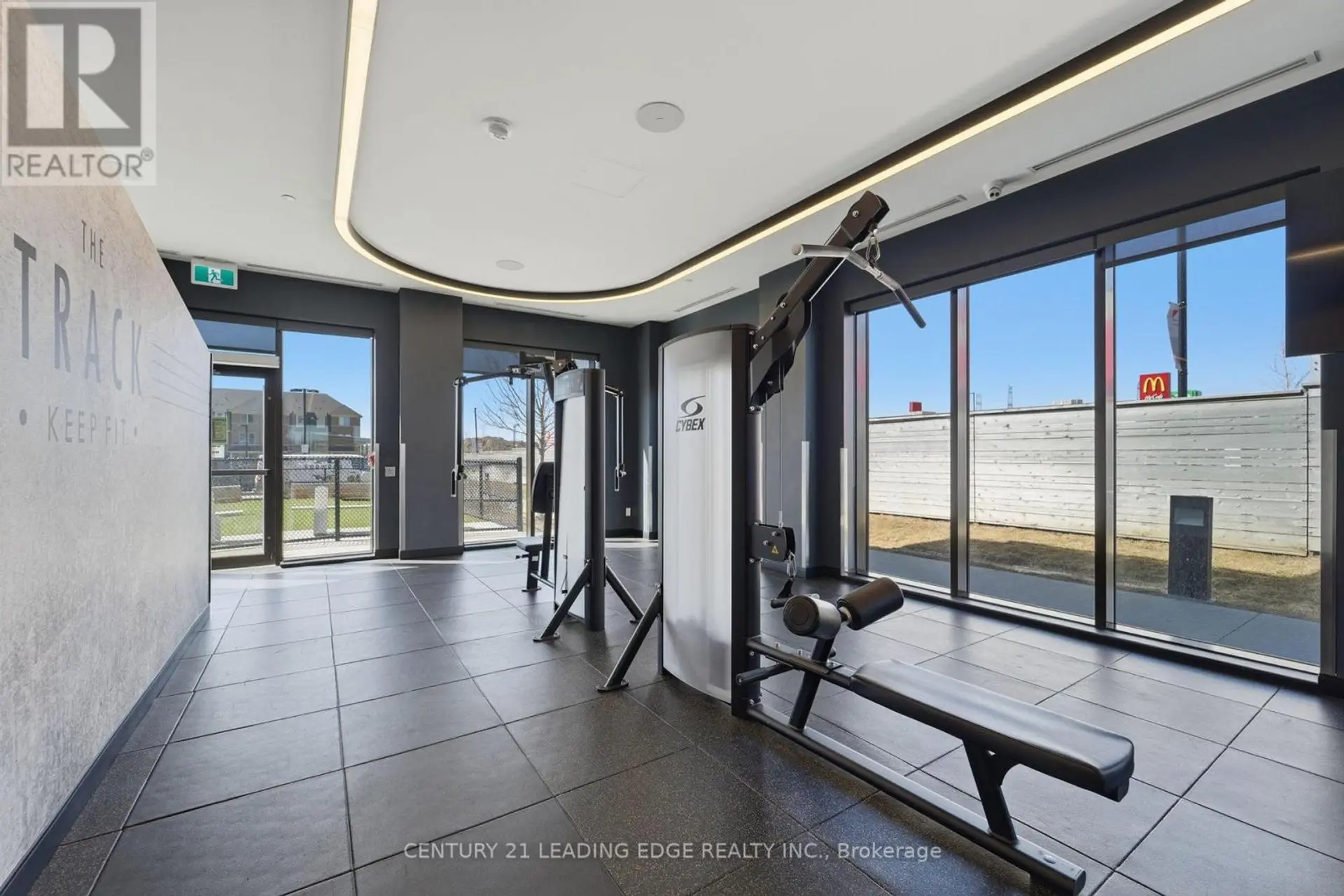 #2516 2550 SIMCOE STREET N - Image 15