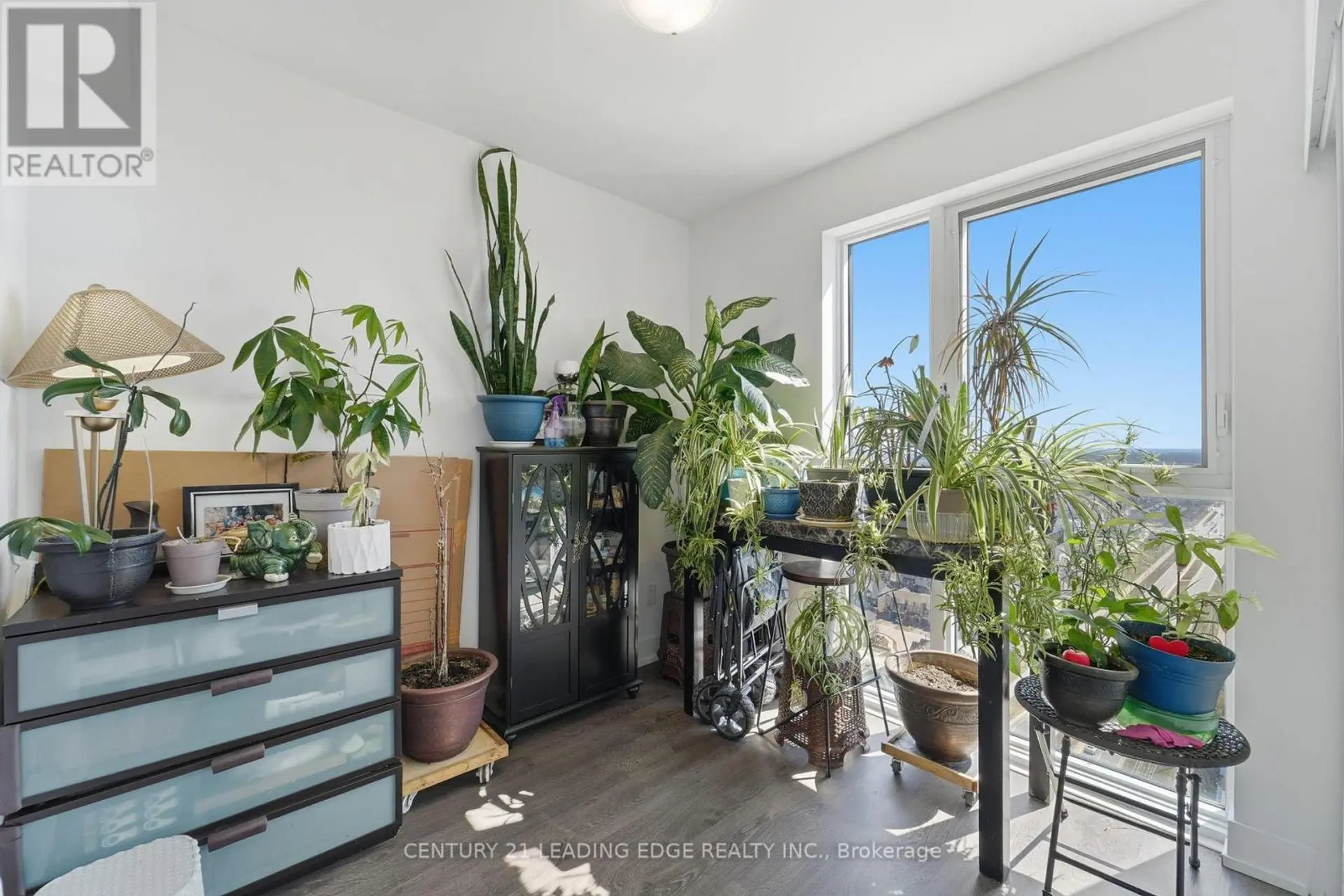 #2516 2550 SIMCOE STREET N - Image 7