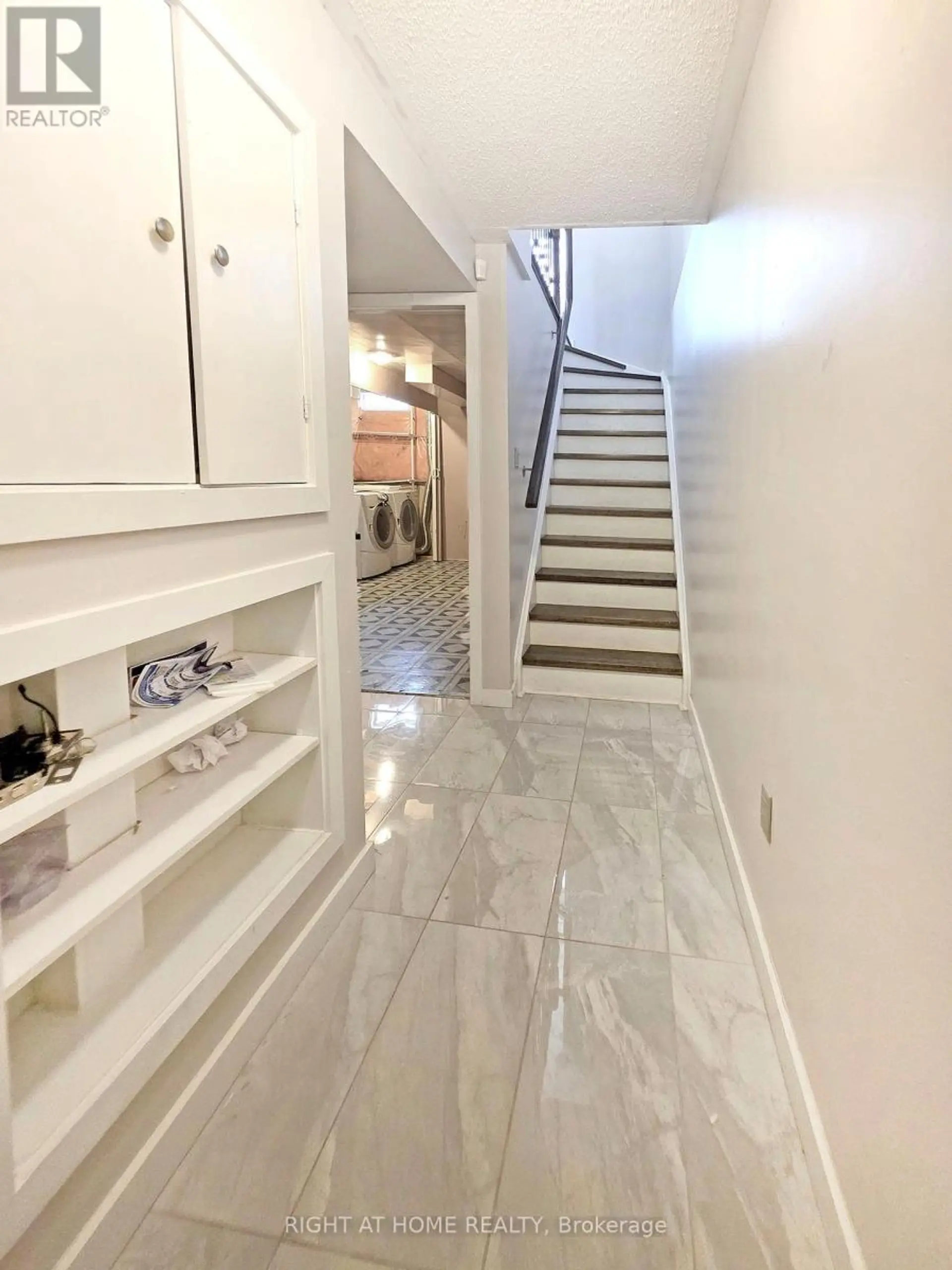 98 SPADINA ROAD - Image 6