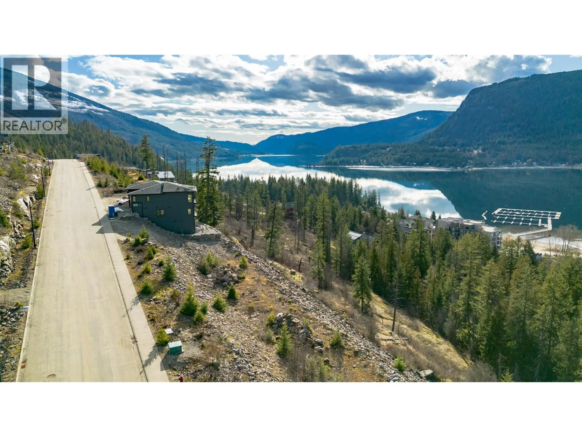 Property at 275 BAYVIEW DRIVE, Sicamous, BC