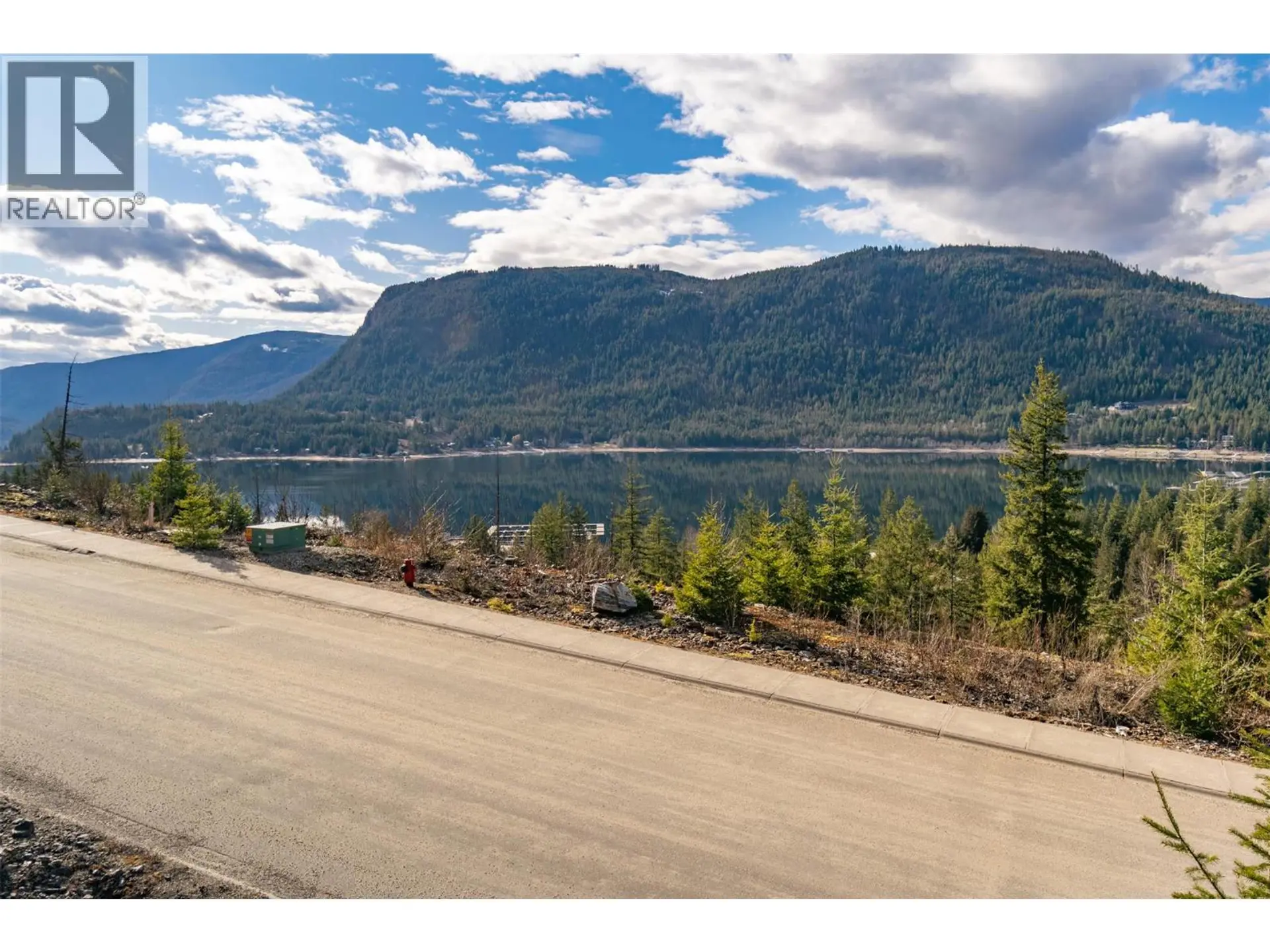 Property at 270 BAYVIEW DRIVE, Sicamous, BC