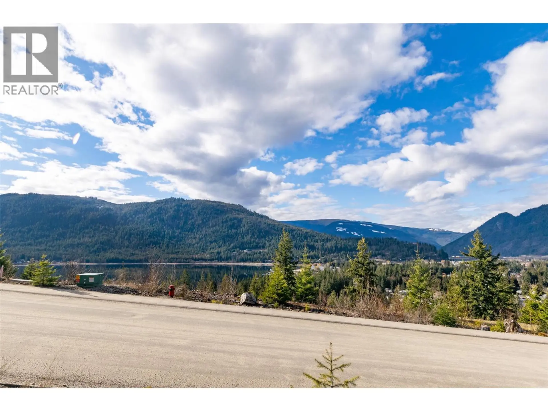 Property at 270 BAYVIEW DRIVE, Sicamous, BC
