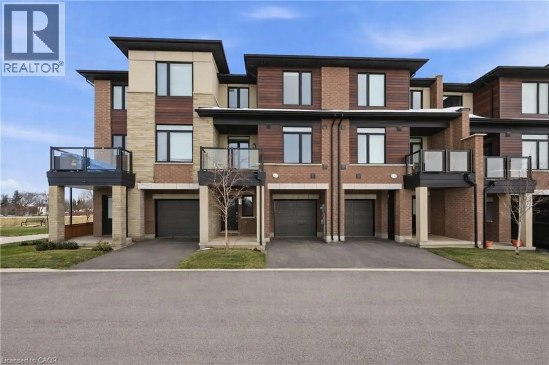 #44 590 NORTH SERVICE ROAD - Image 1