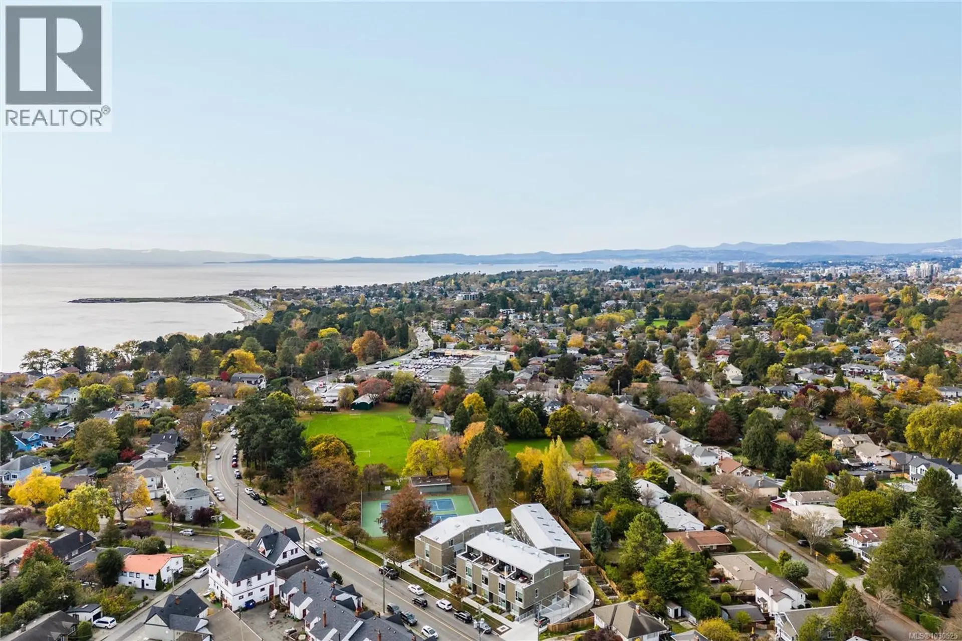 Property at #105 1720 Fairfield Rd, Victoria, BC