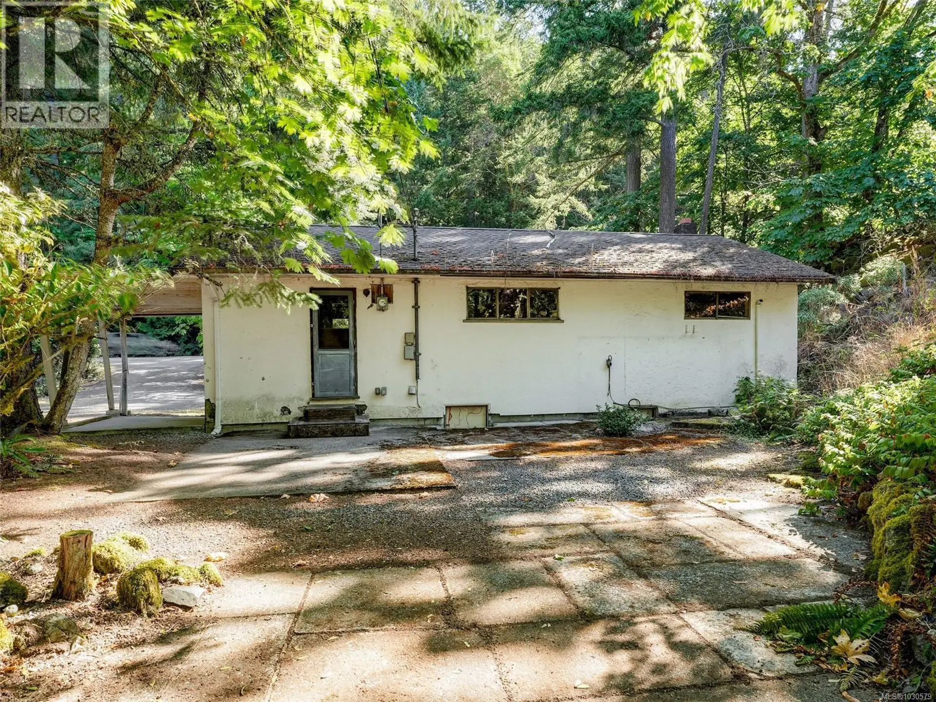 Property at 5142 WEST SAANICH RD, Saanich, BC