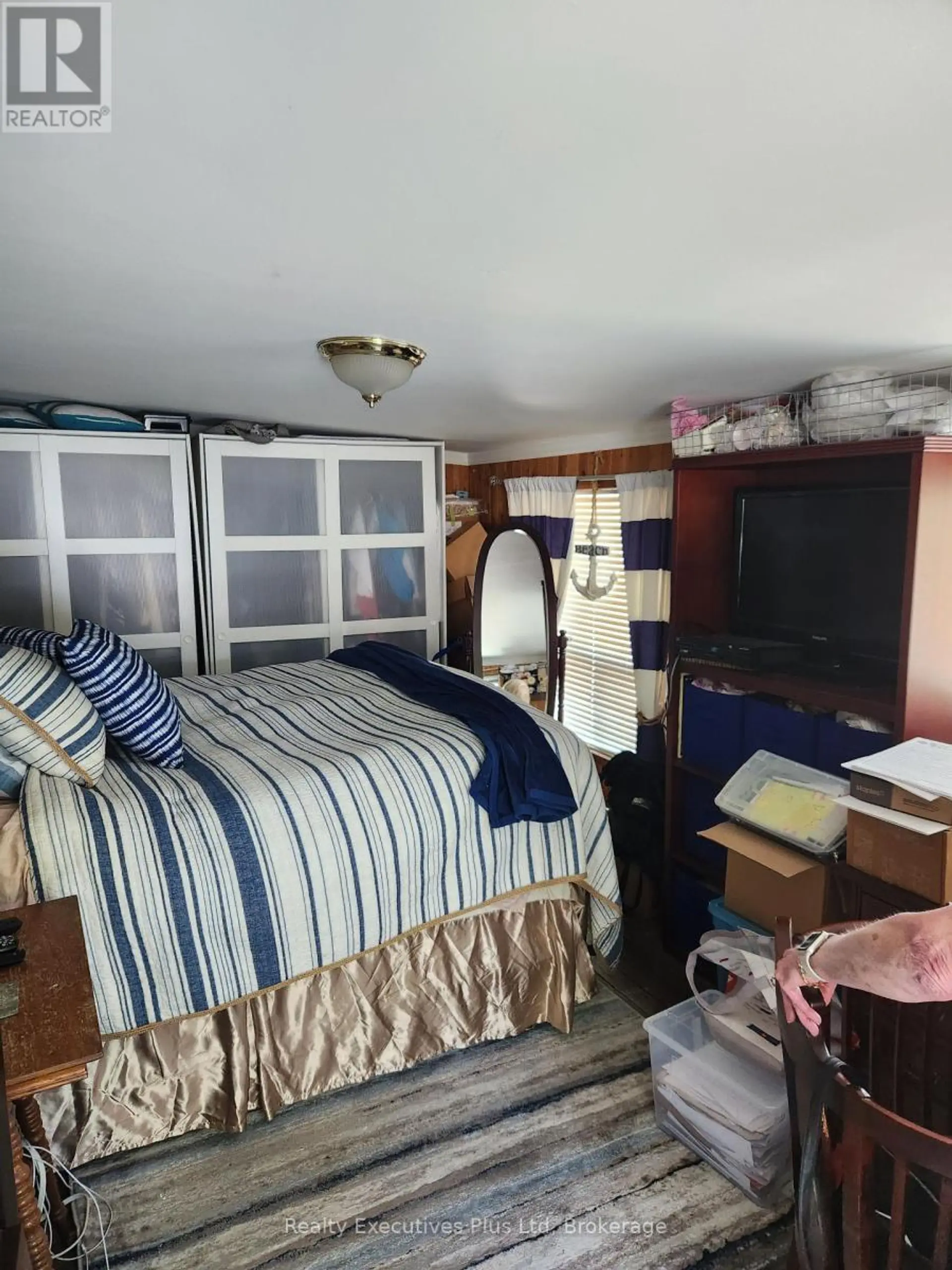 48 TINY BEACHES ROAD N - Image 12