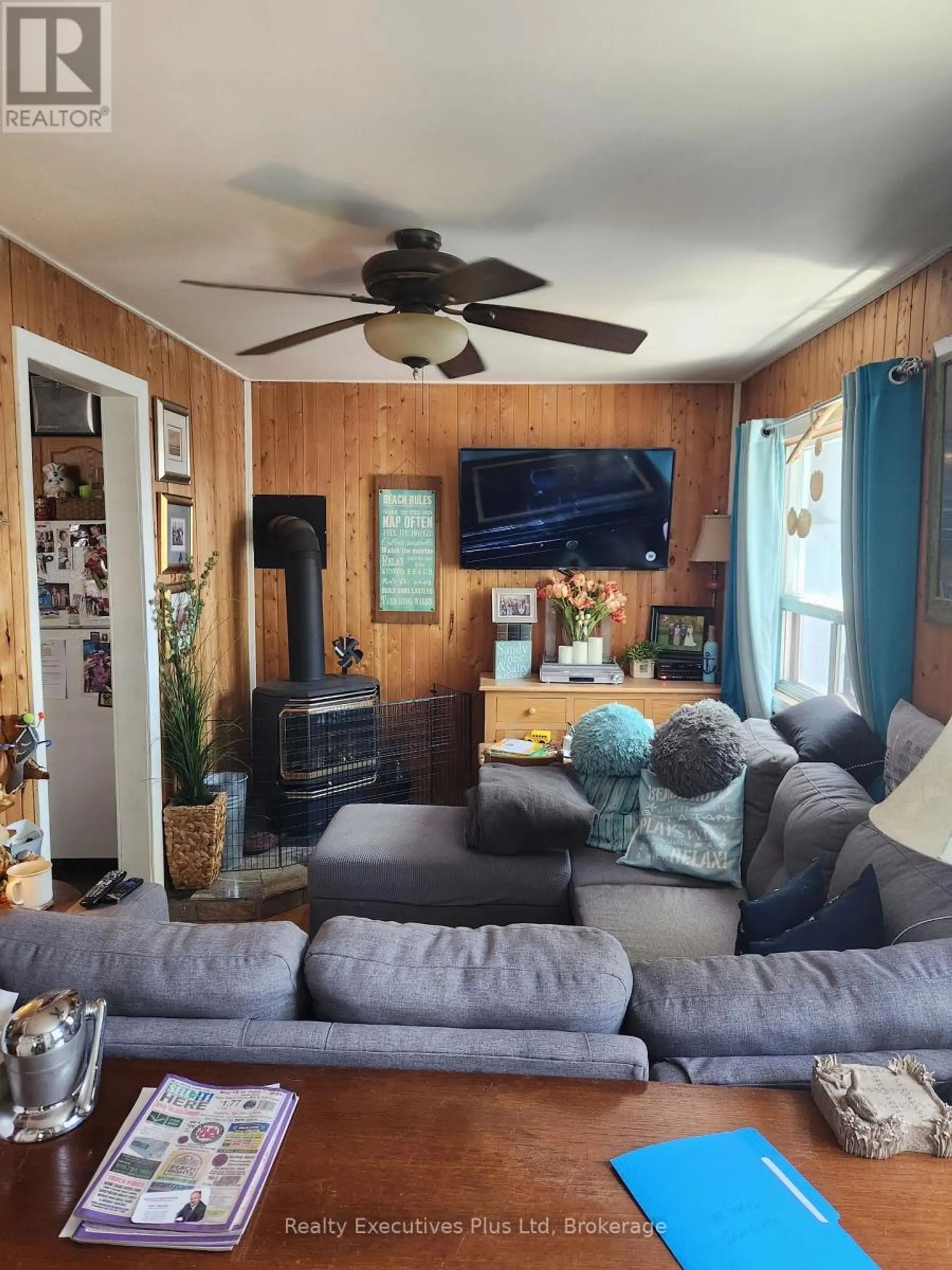 48 TINY BEACHES ROAD N - Image 4