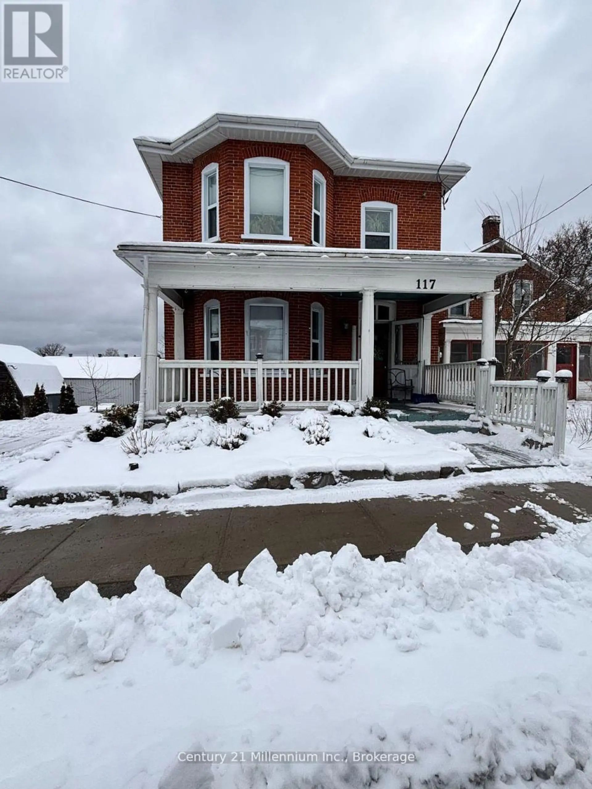 117 DURHAM STREET S - Image 1