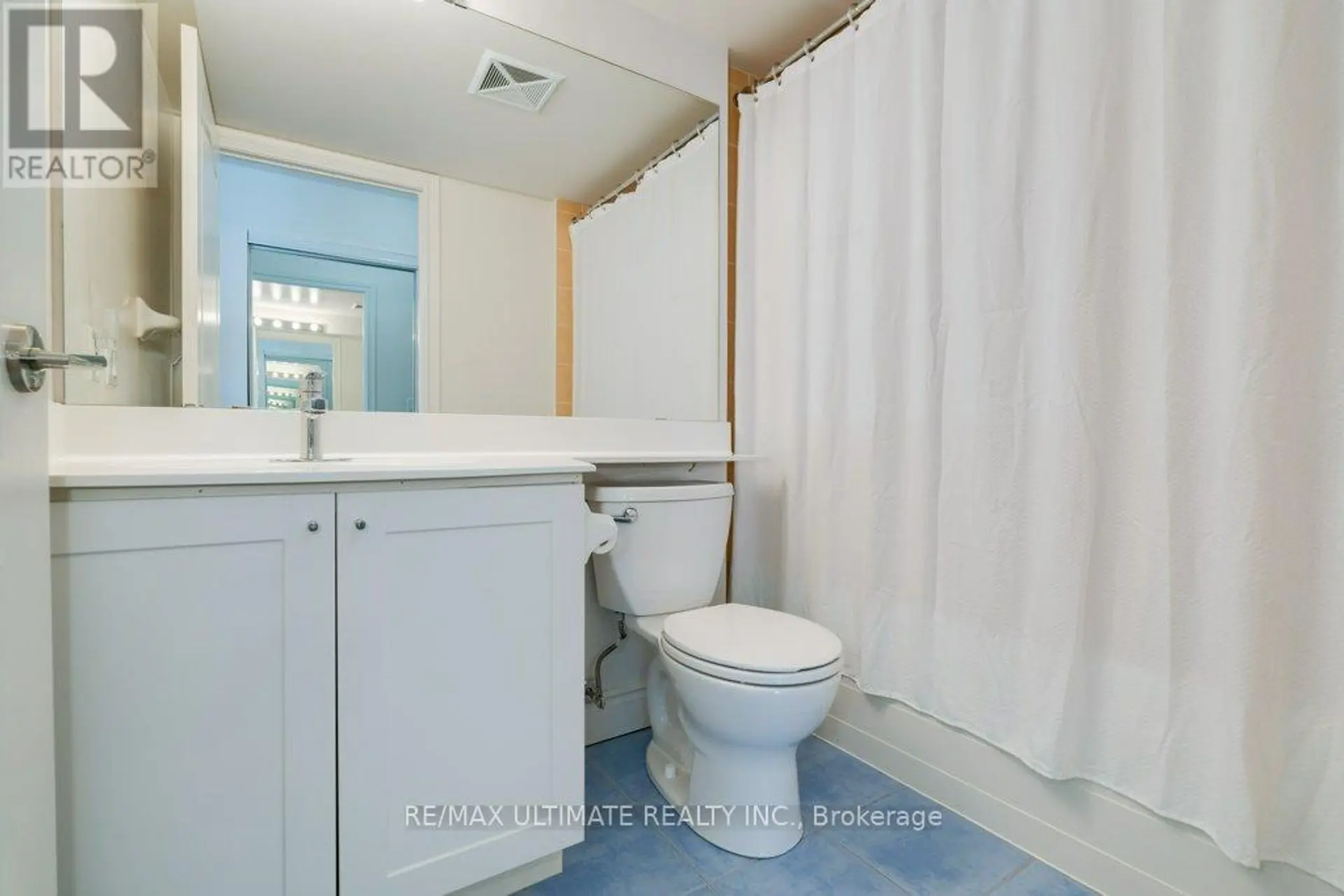 #1906 60 BRIAN HARRISON WAY - Image 11
