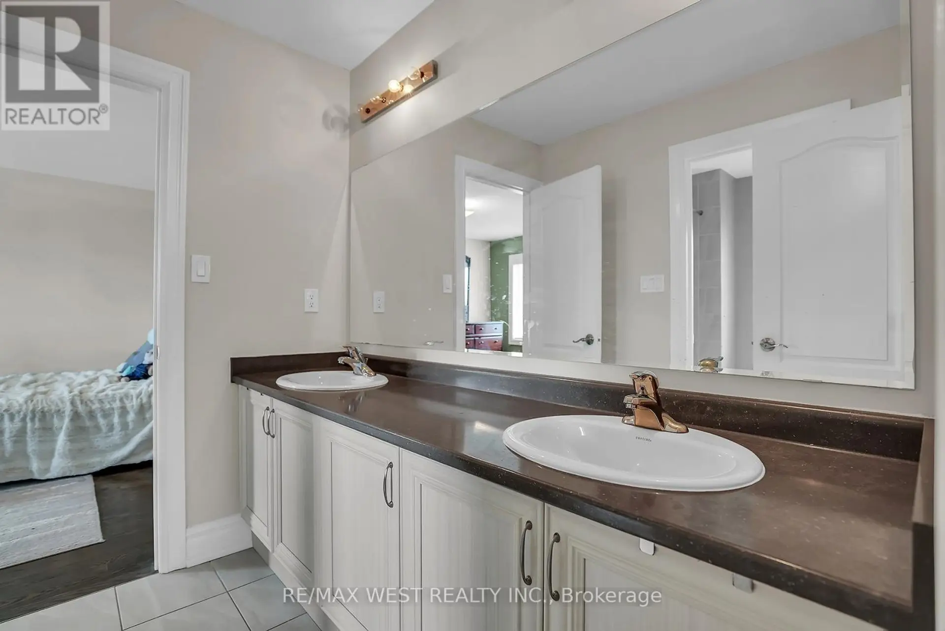 23 WEBB TRAIL - Image 11