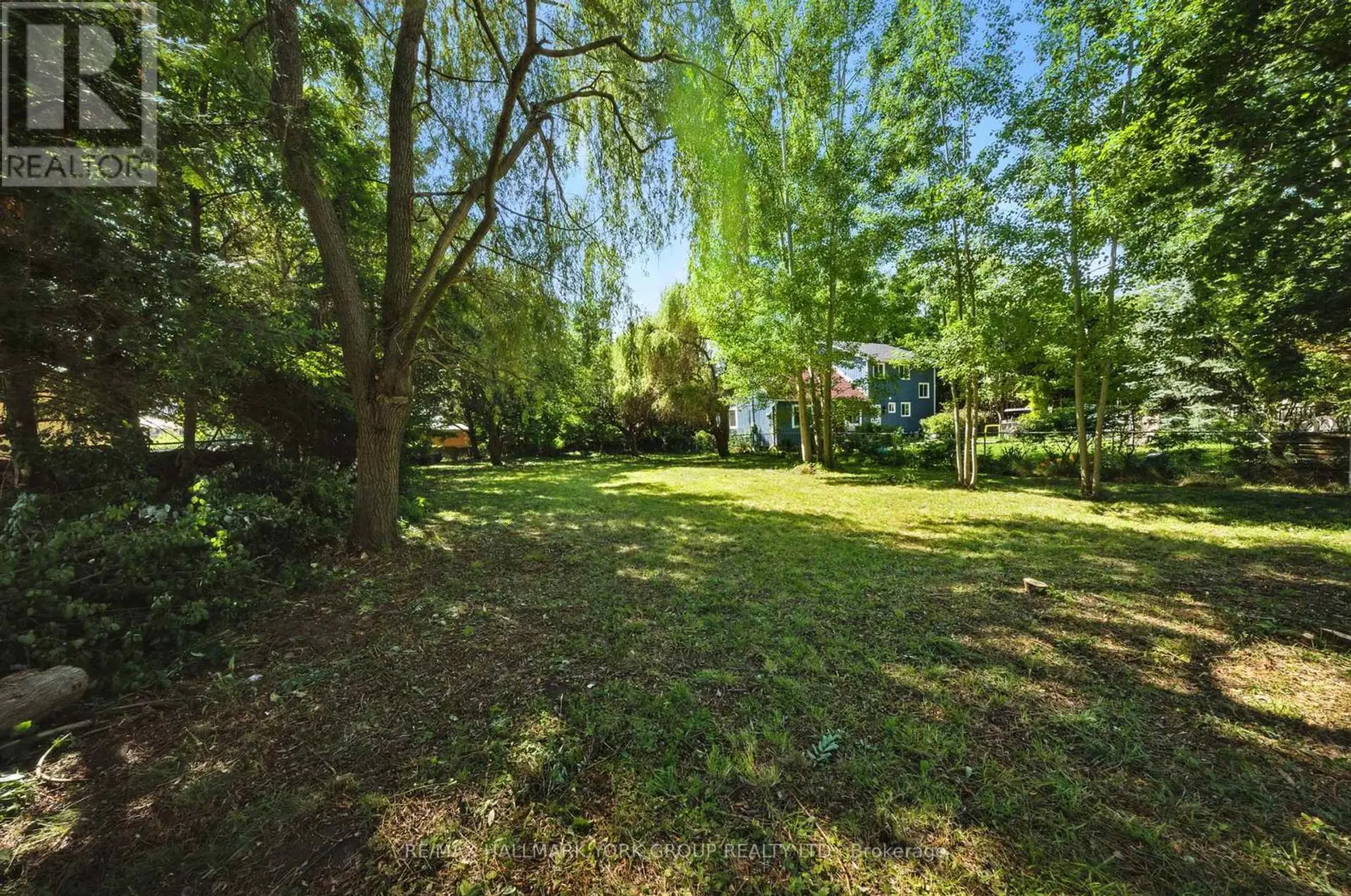 136 METRO ROAD N - Image 7