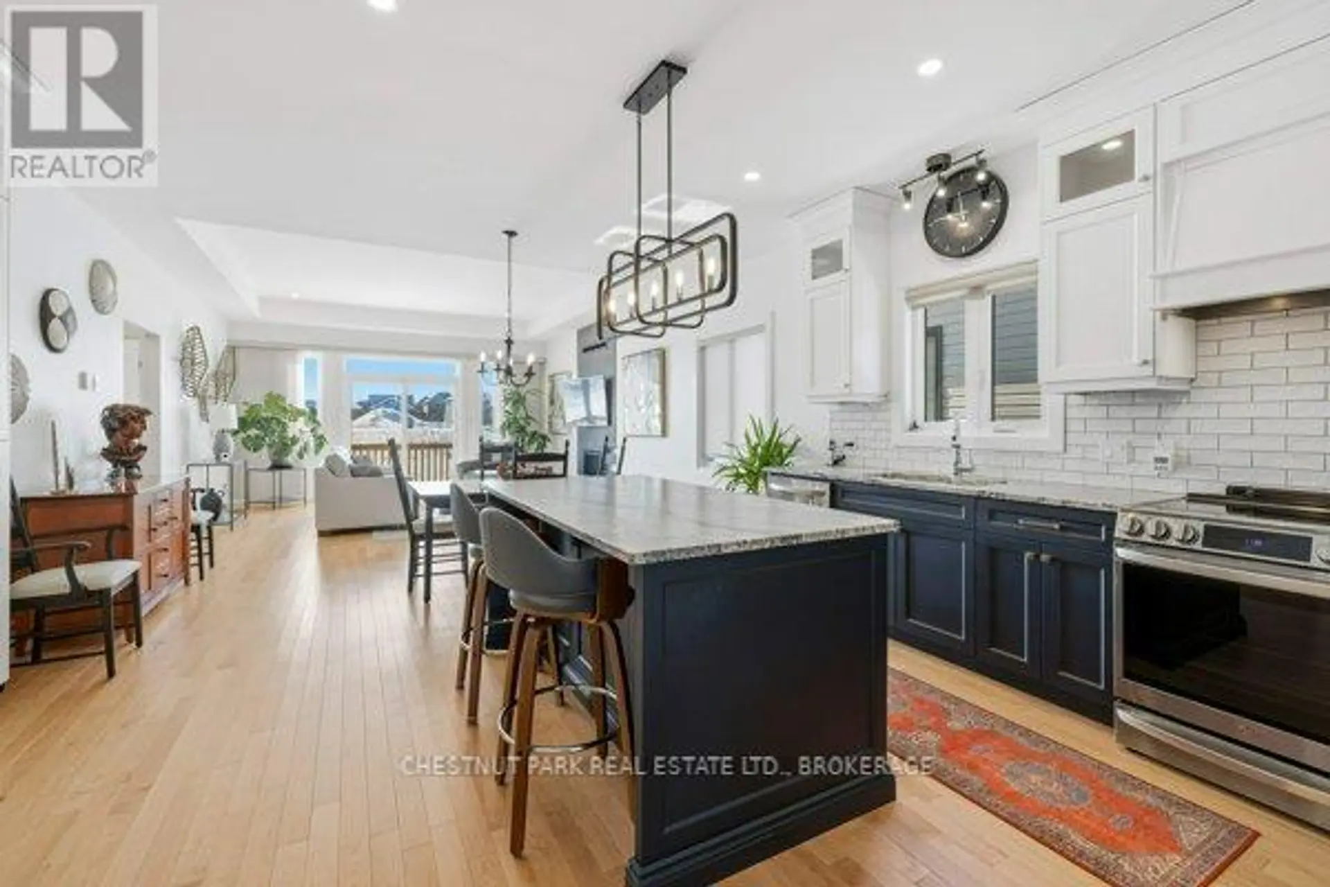 2748 DELMAR STREET - Image 3