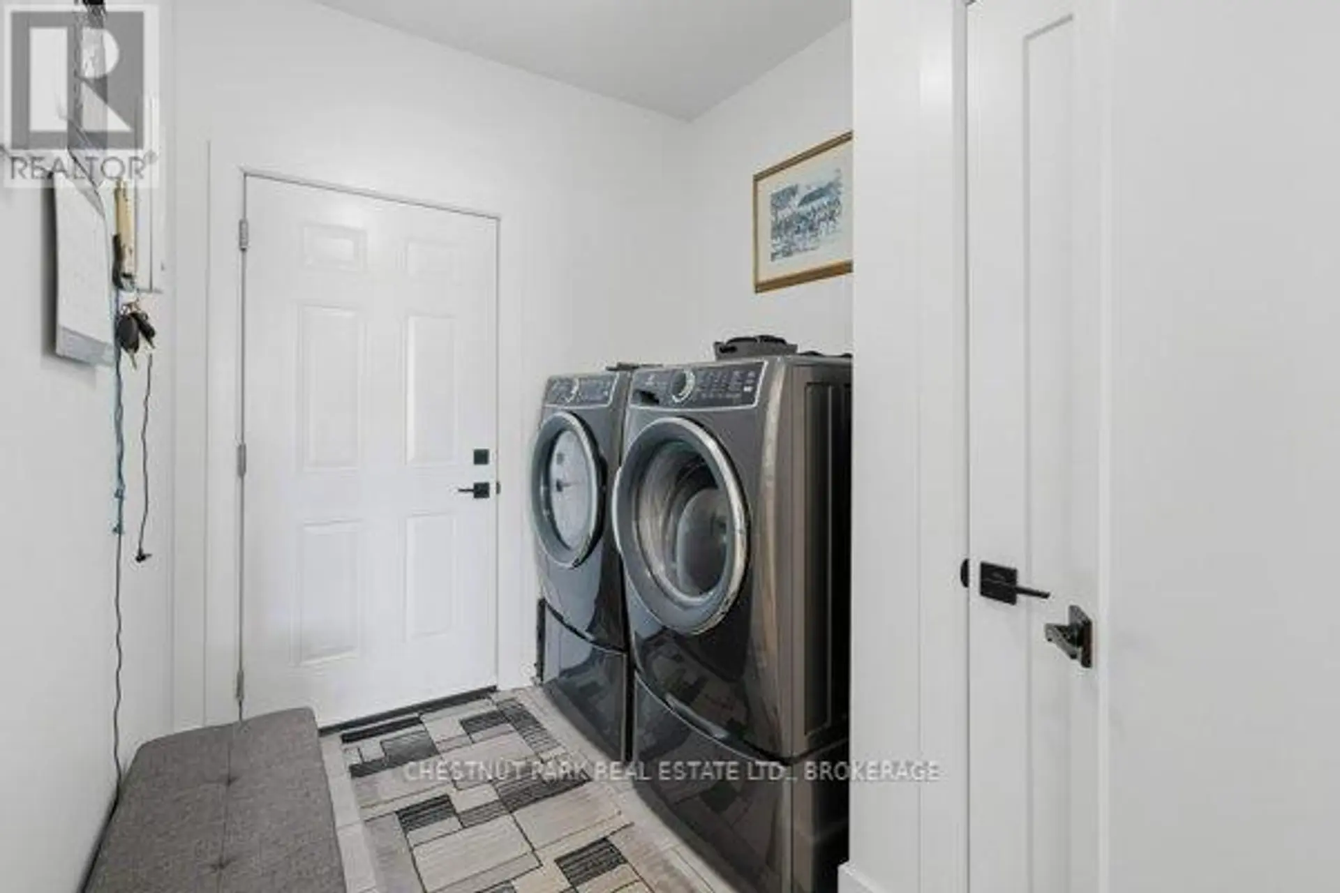 2748 DELMAR STREET - Image 9