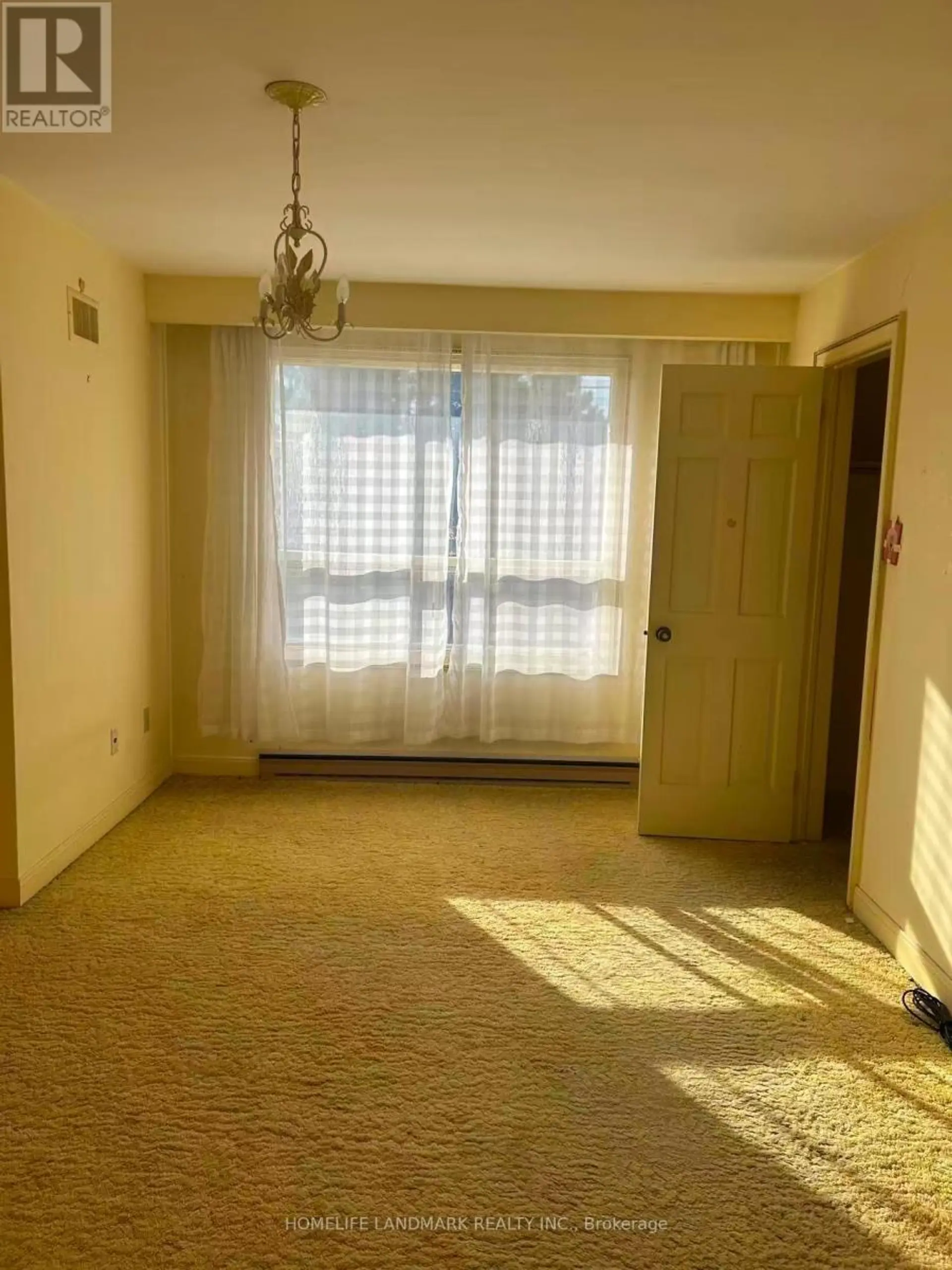 2 ROYAL OAK DRIVE - Image 7