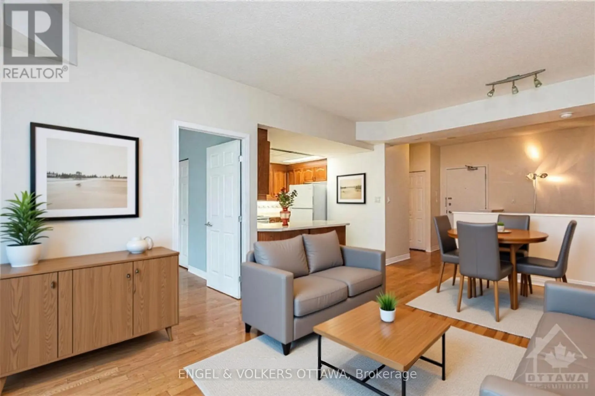 #602 134 YORK STREET - Image 6