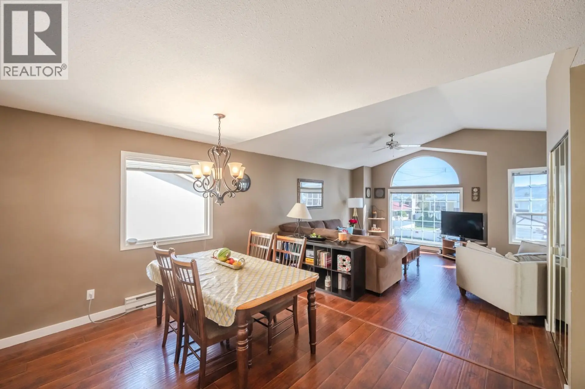 Property at 335 SUDBURY AVENUE, Penticton, BC