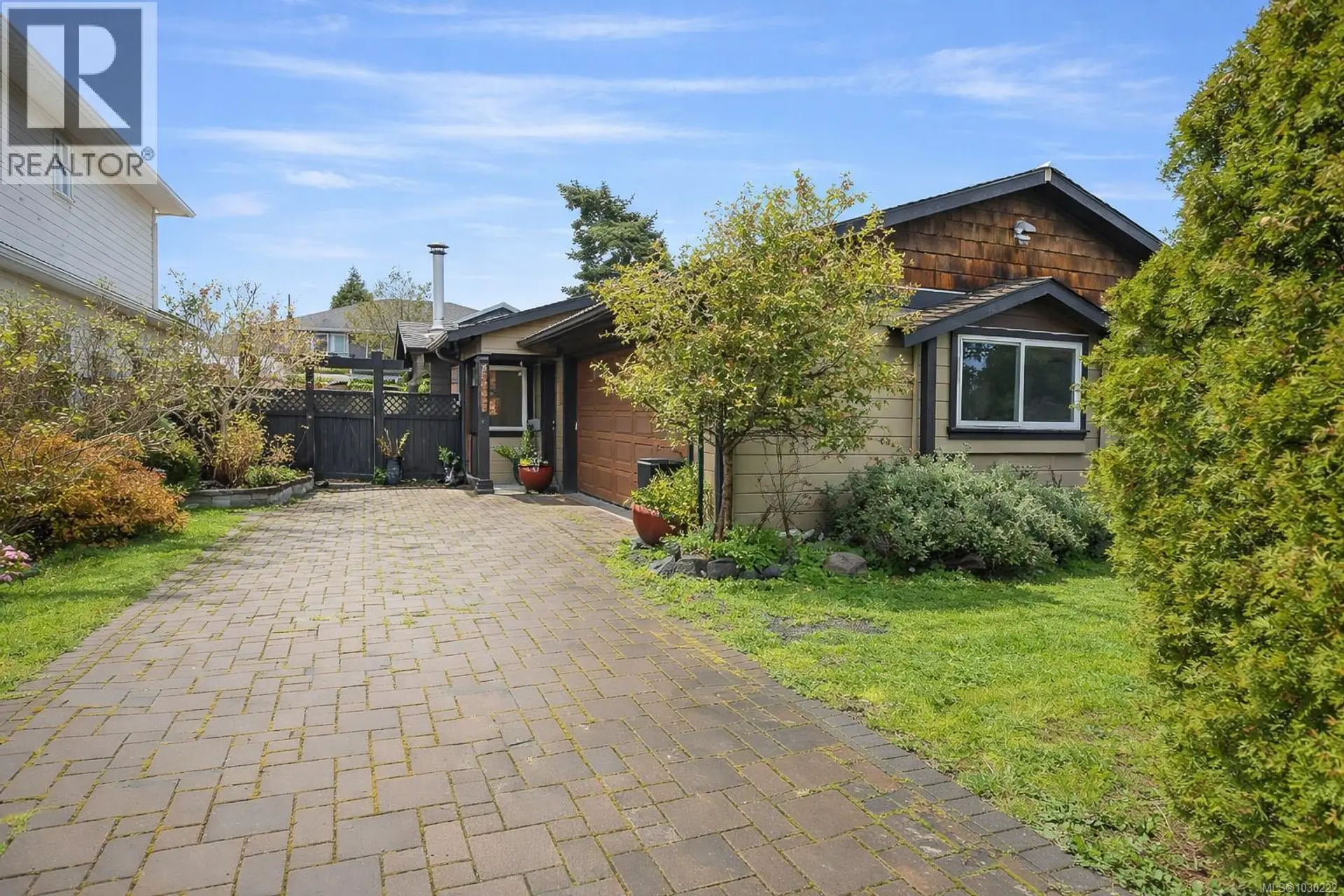 Property at 9960 Swiftsure Pl, Sidney, BC