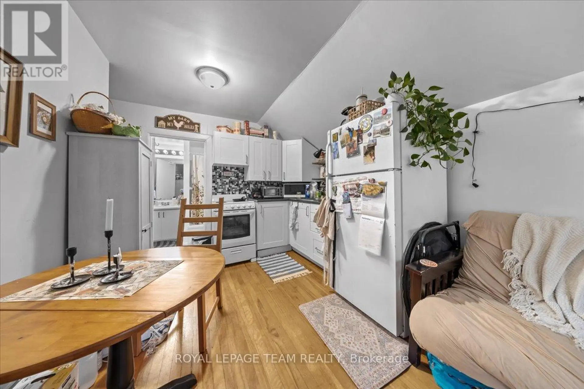 152 GLEBE AVENUE - Image 12