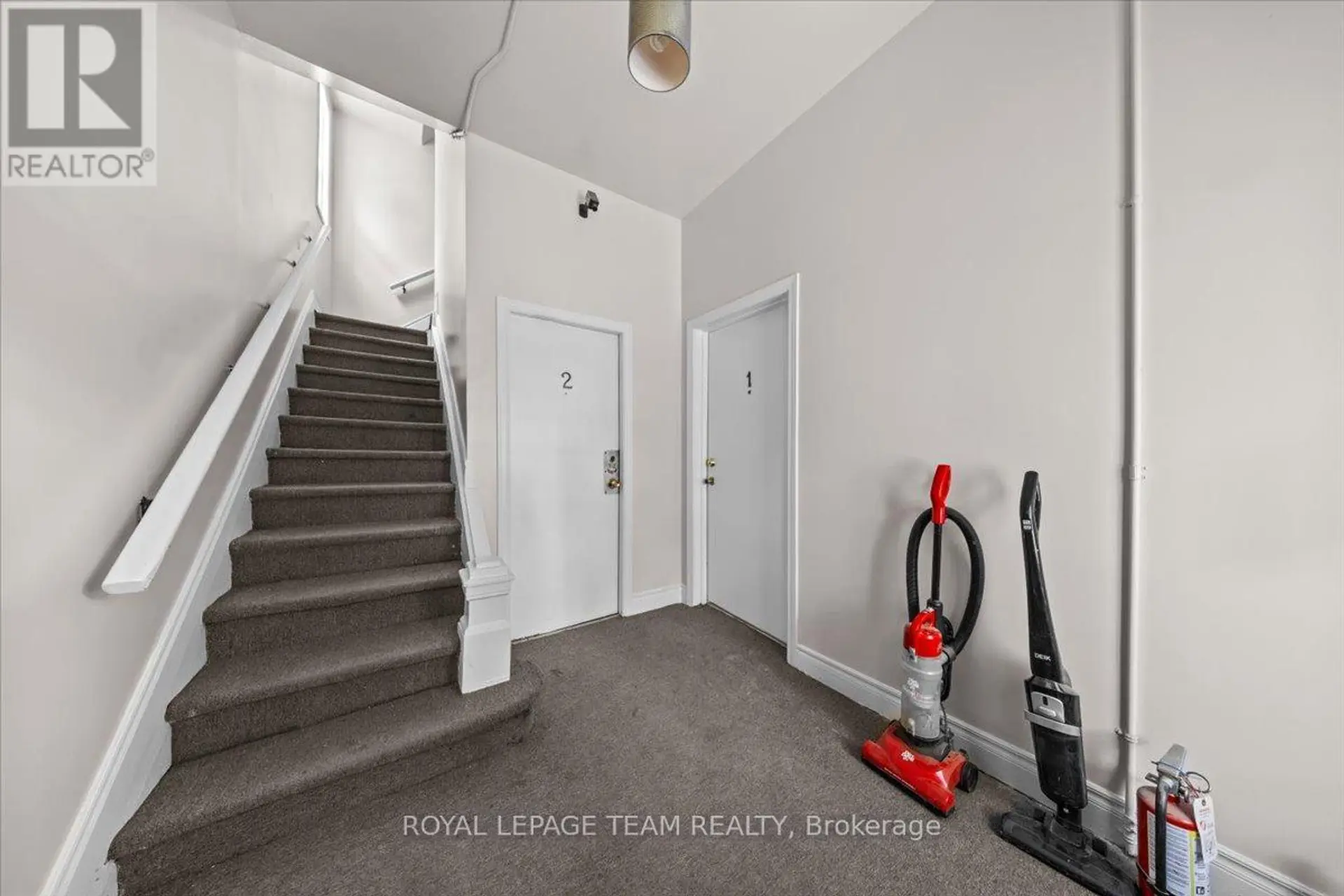 152 GLEBE AVENUE - Image 3