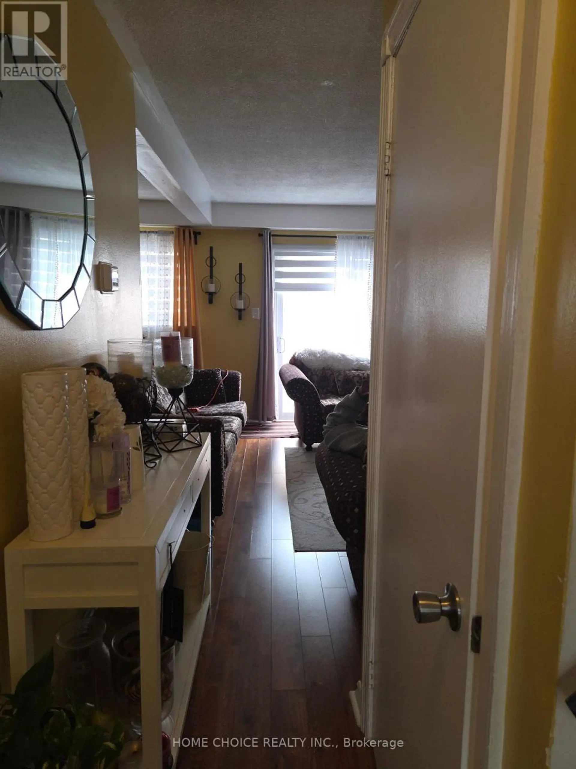 #59 59 CRAIGLEIGH CRESCENT - Image 3