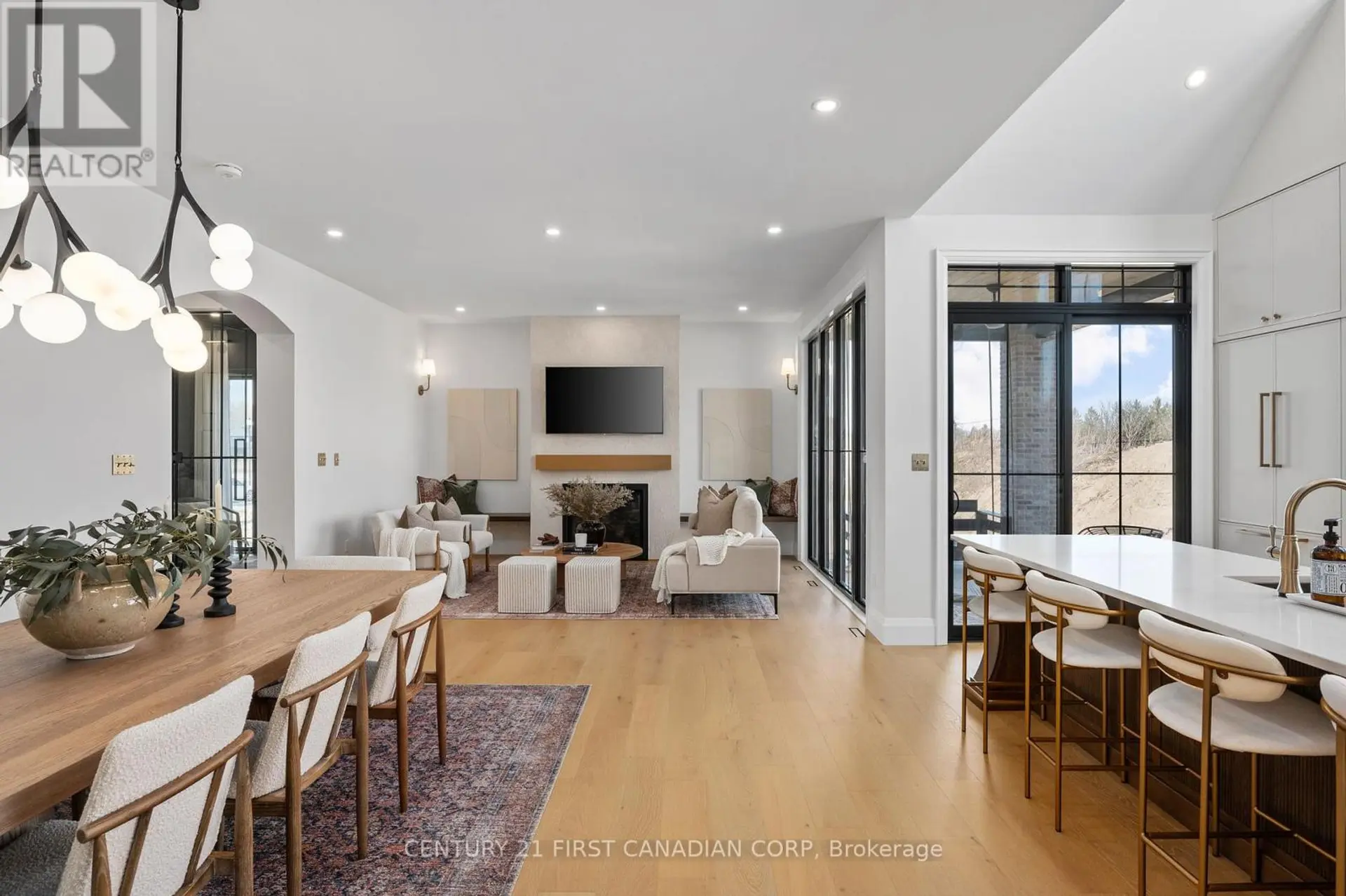 240 FOXBOROUGH PLACE - Image 3