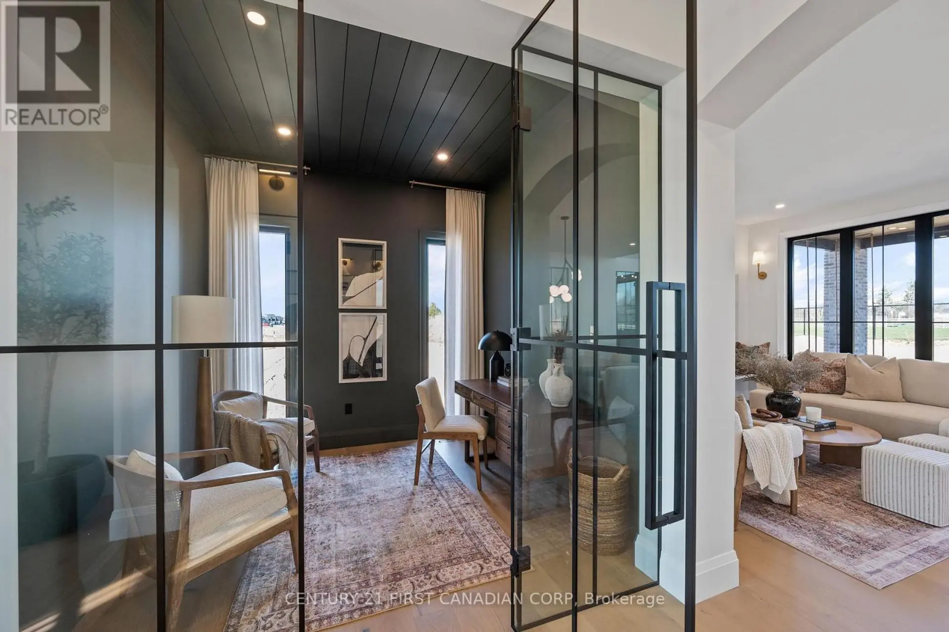 240 FOXBOROUGH PLACE - Image 4