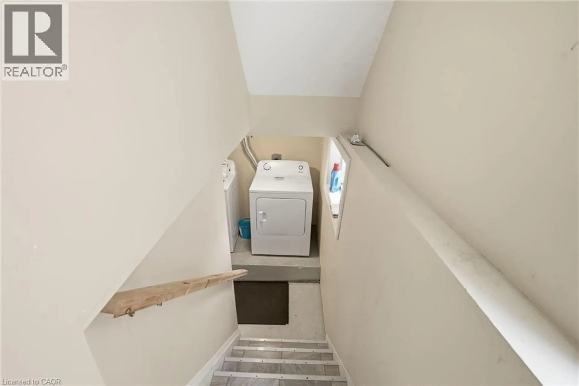 436 MCALPINE AVENUE N - Image 14