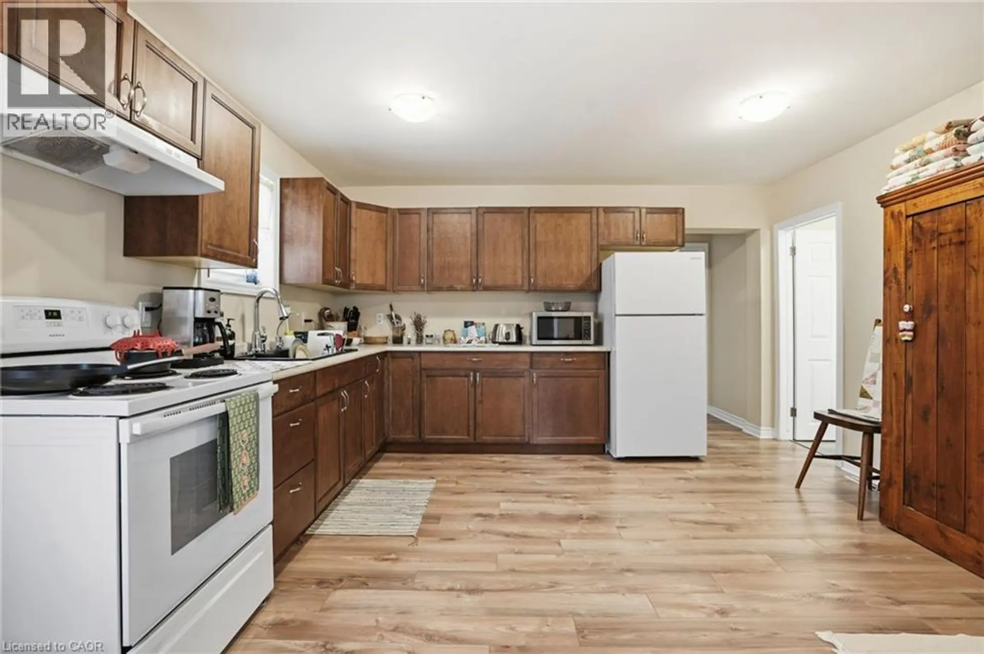 436 MCALPINE AVENUE N - Image 5