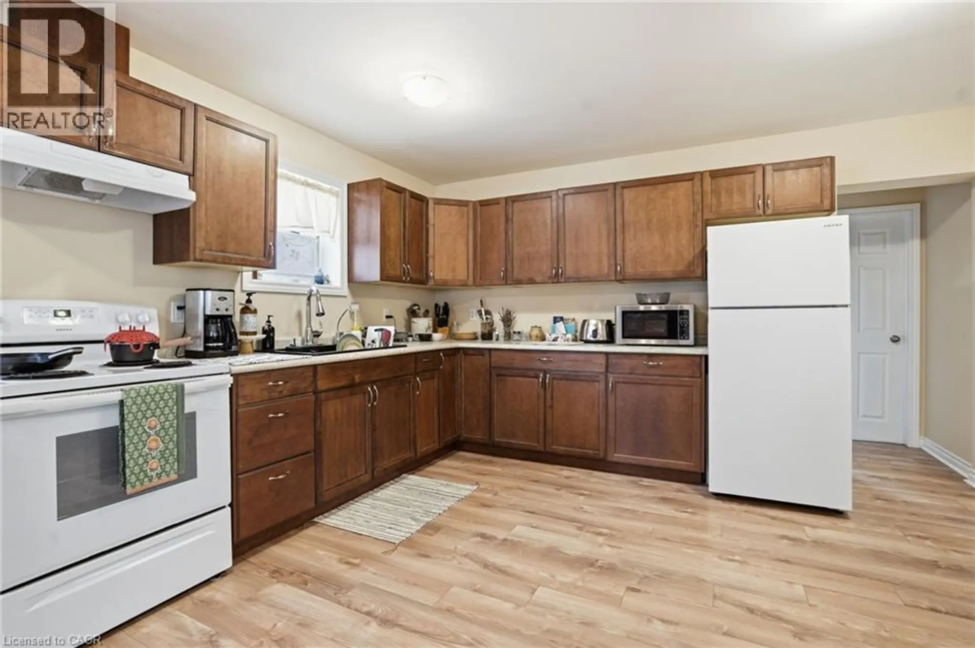 436 MCALPINE AVENUE N - Image 6