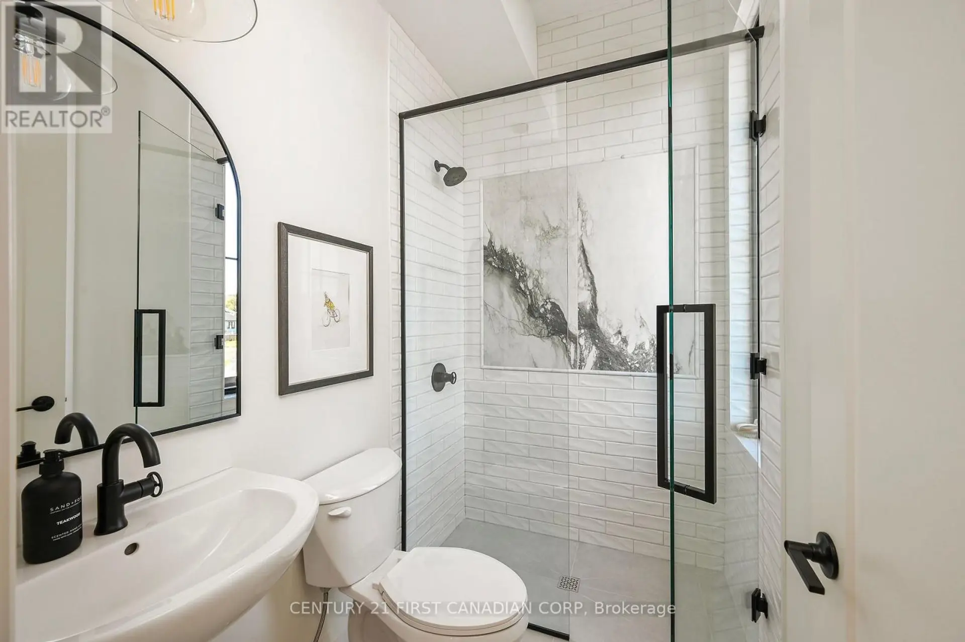 212 FOXBOROUGH PLACE - Image 5