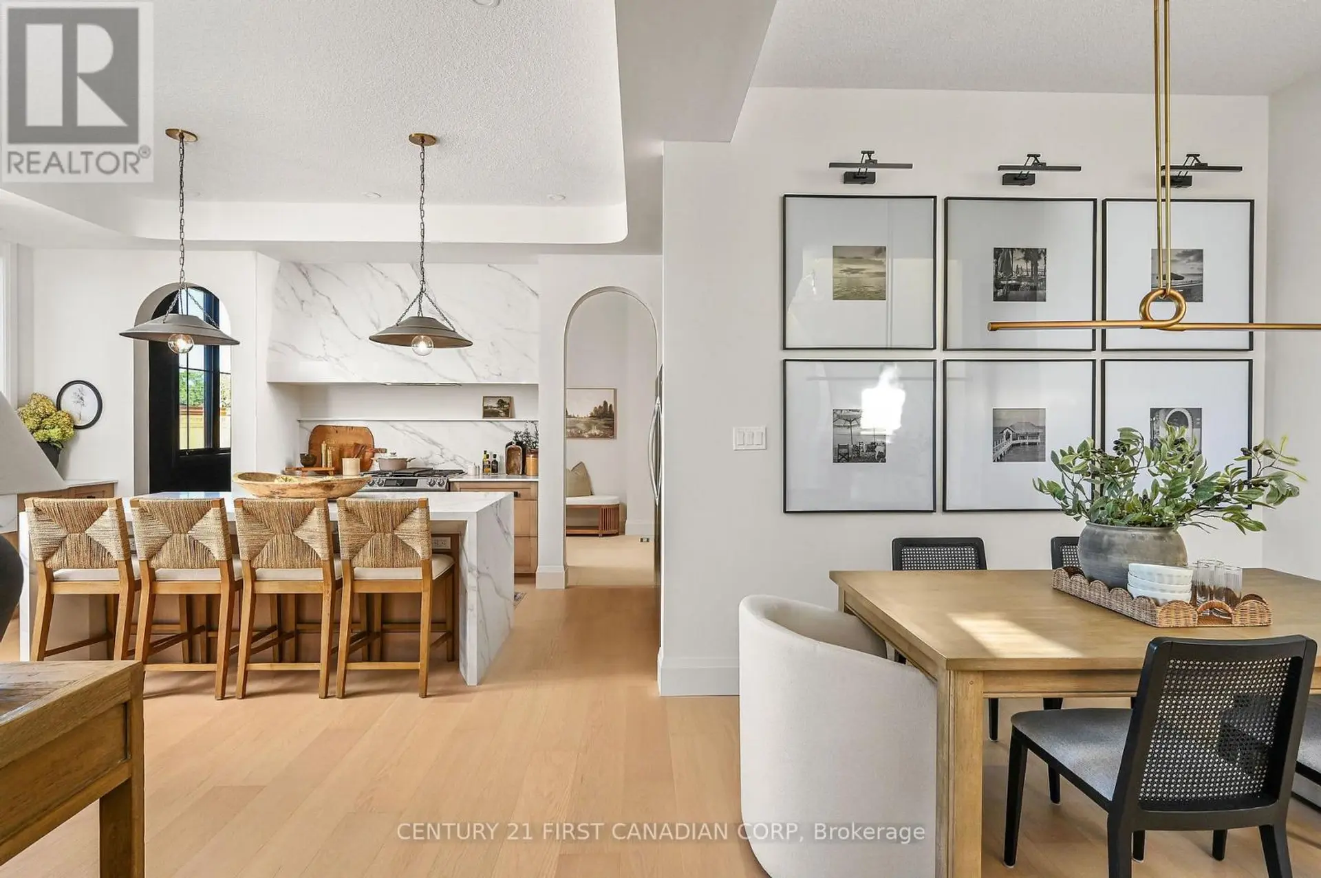203 FOXBOROUGH PLACE - Image 2