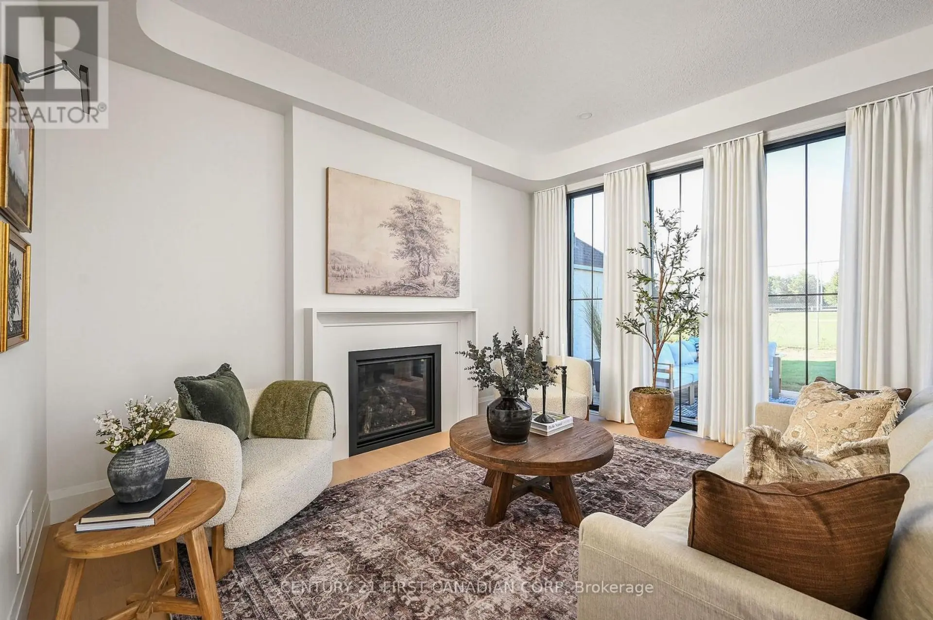 203 FOXBOROUGH PLACE - Image 4