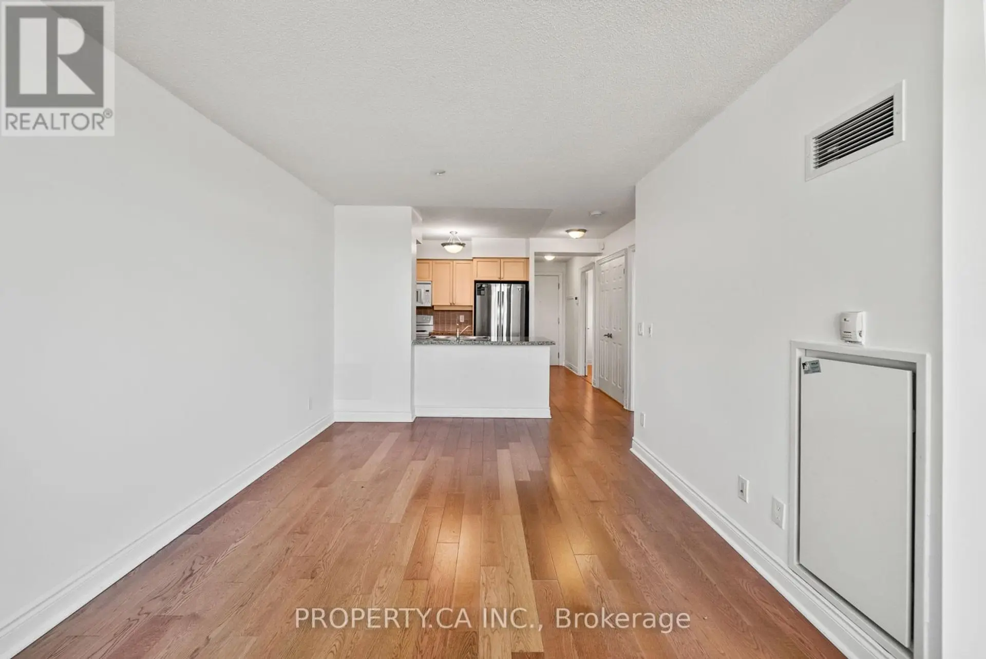 #309 15 GREENVIEW AVENUE - Image 8