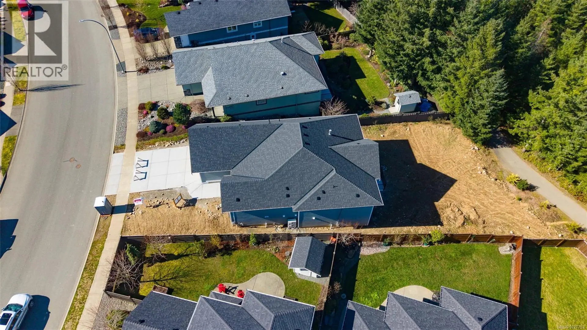 Property at 1202 CROWN ISLE BLVD, Courtenay, BC