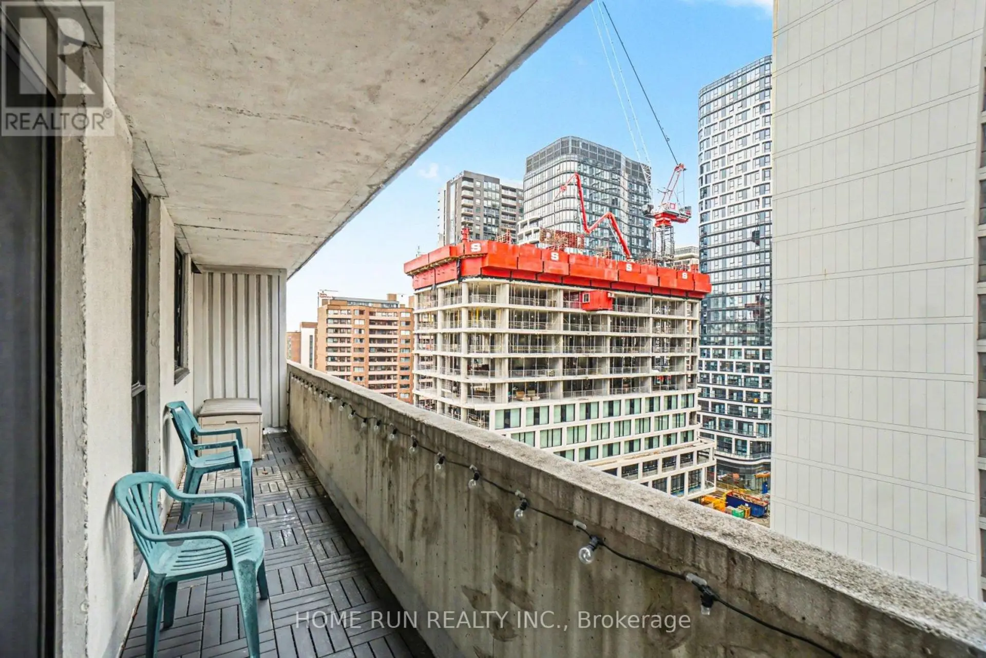 #1103 200 BAY STREET - Image 12