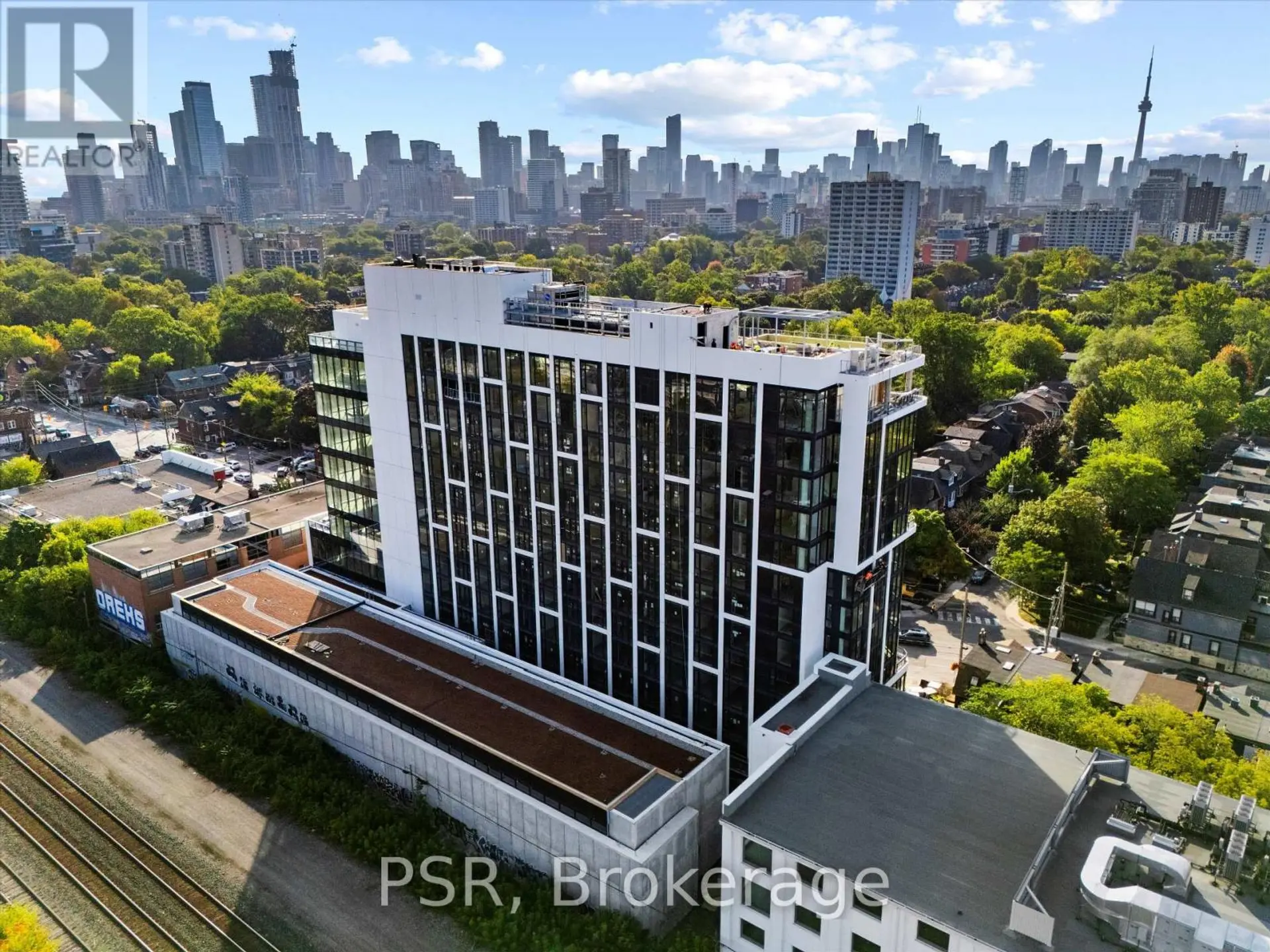 #1202 328 DUPONT STREET - Image 6