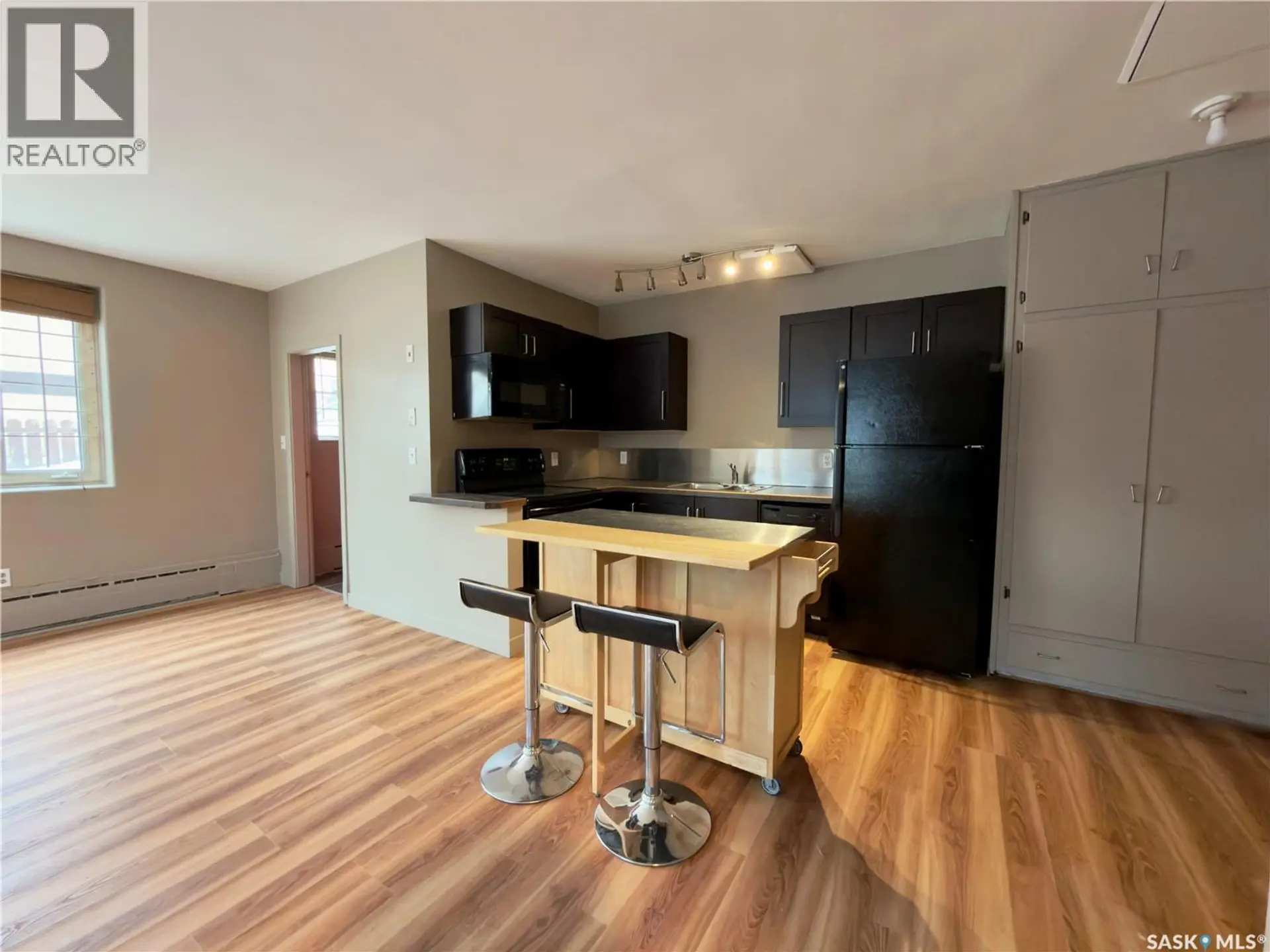 Property at #2 400 4TH AVENUE N, Saskatoon, SK