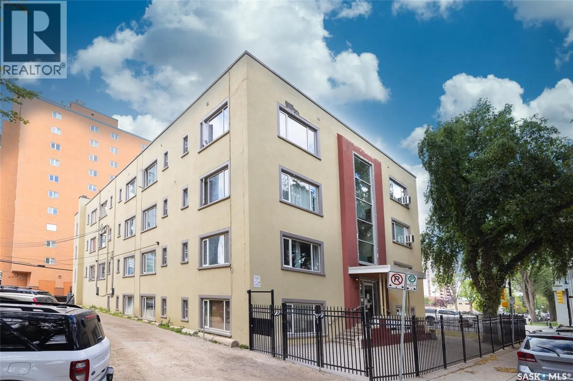 Property at #2 400 4TH AVENUE N, Saskatoon, SK