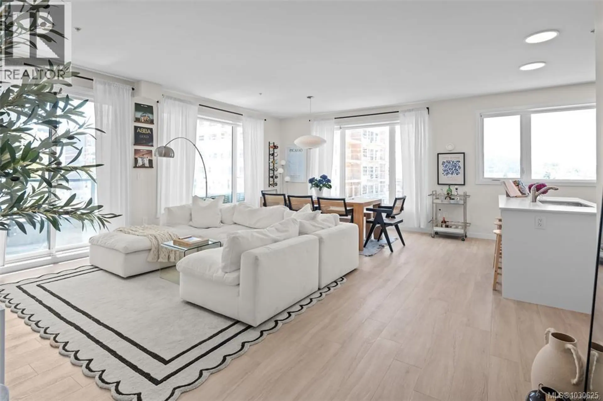 Property at #301 842 ORONO AVE, Langford, BC