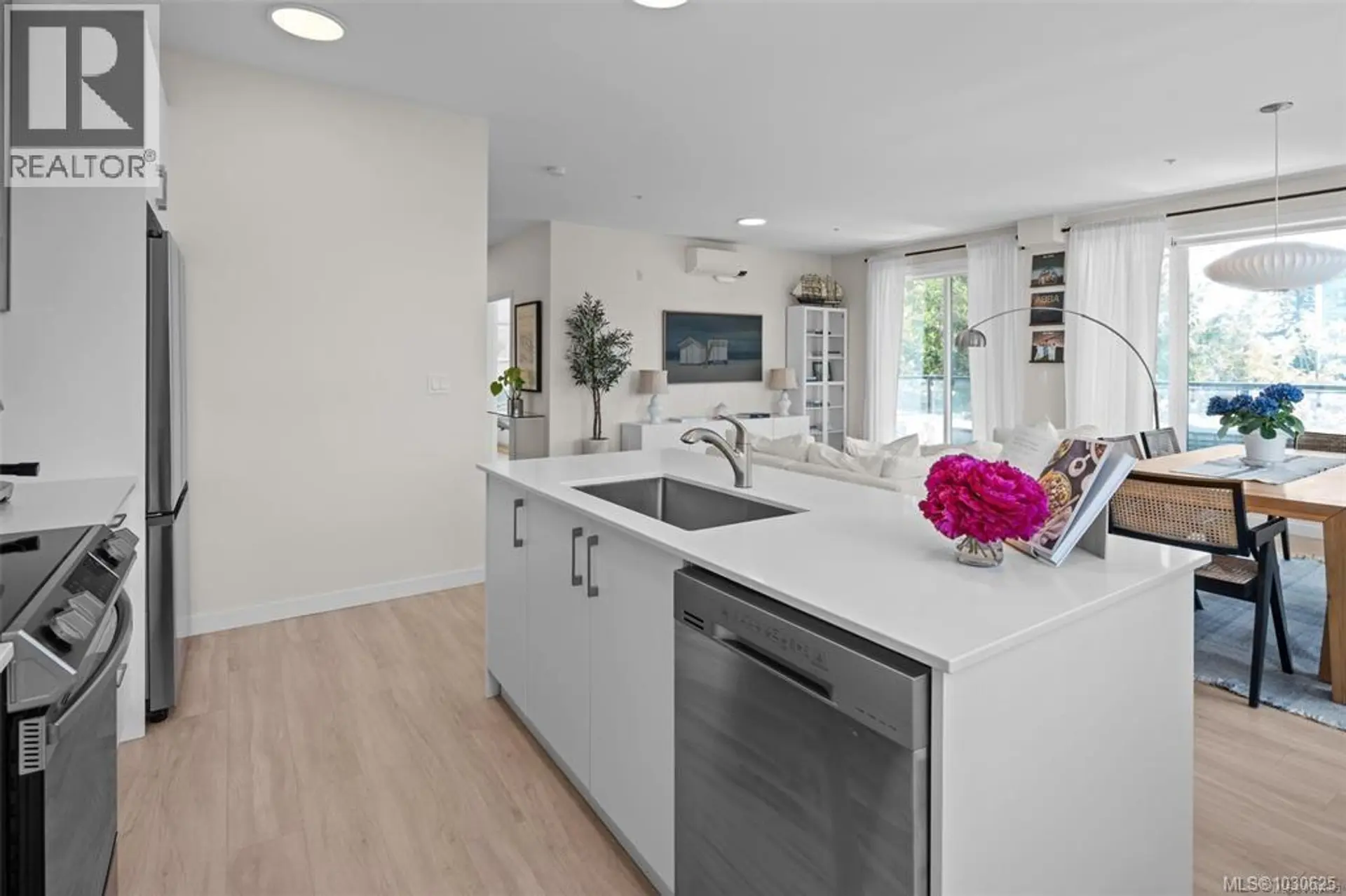 Property at #301 842 ORONO AVE, Langford, BC